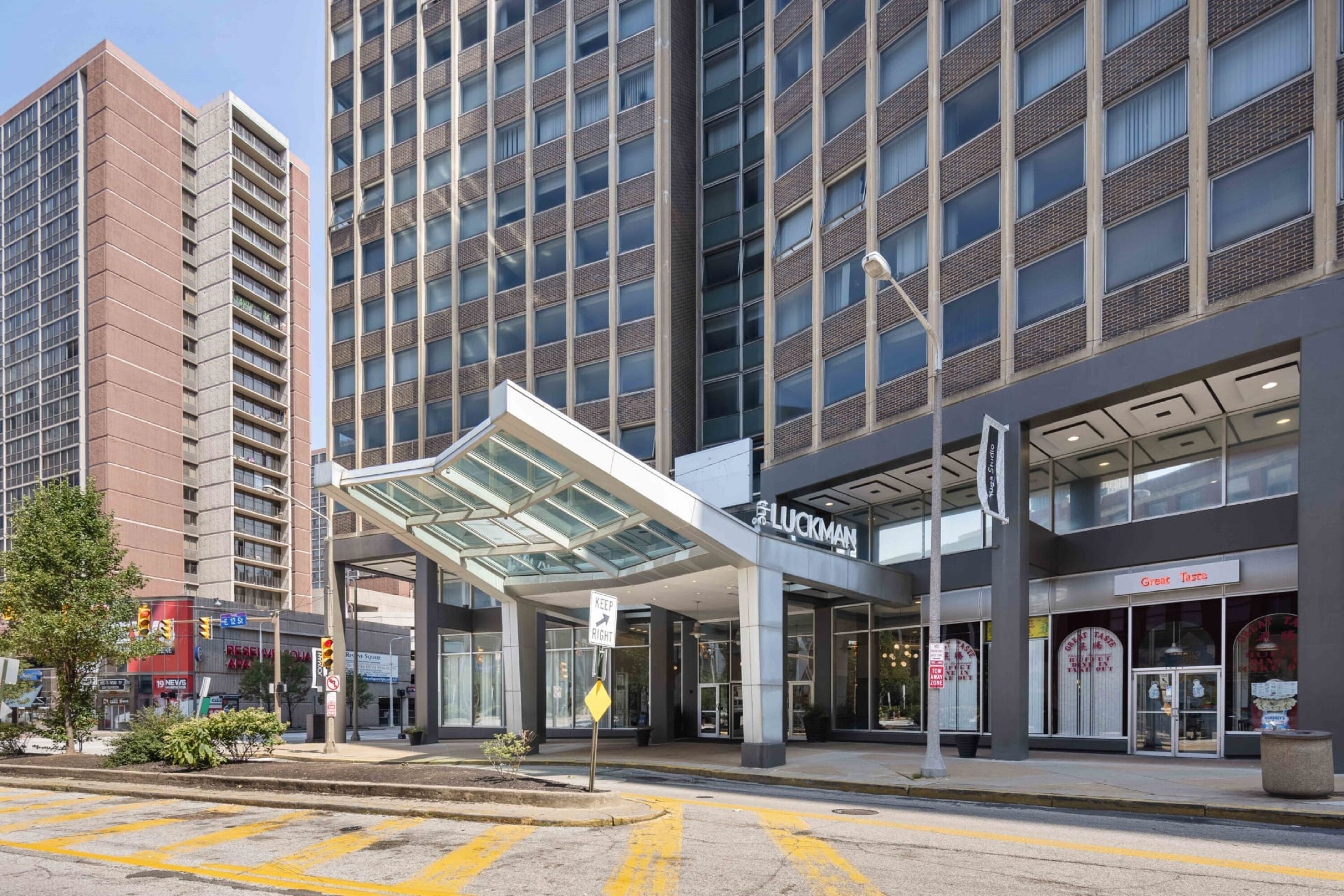 The Luckman Apartments by Barsala