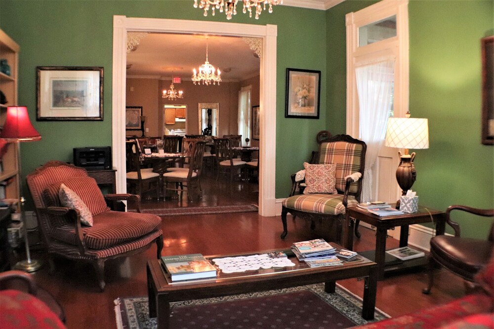 50 Lincoln Short North Bed & Breakfast