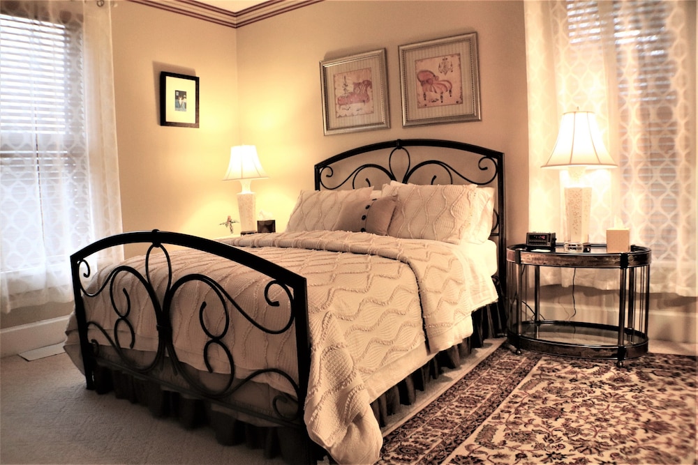 50 Lincoln Short North Bed & Breakfast