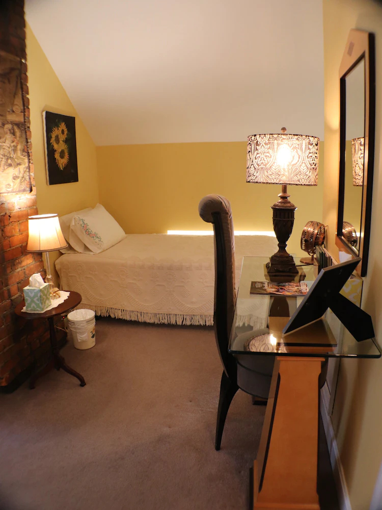 50 Lincoln Short North Bed & Breakfast