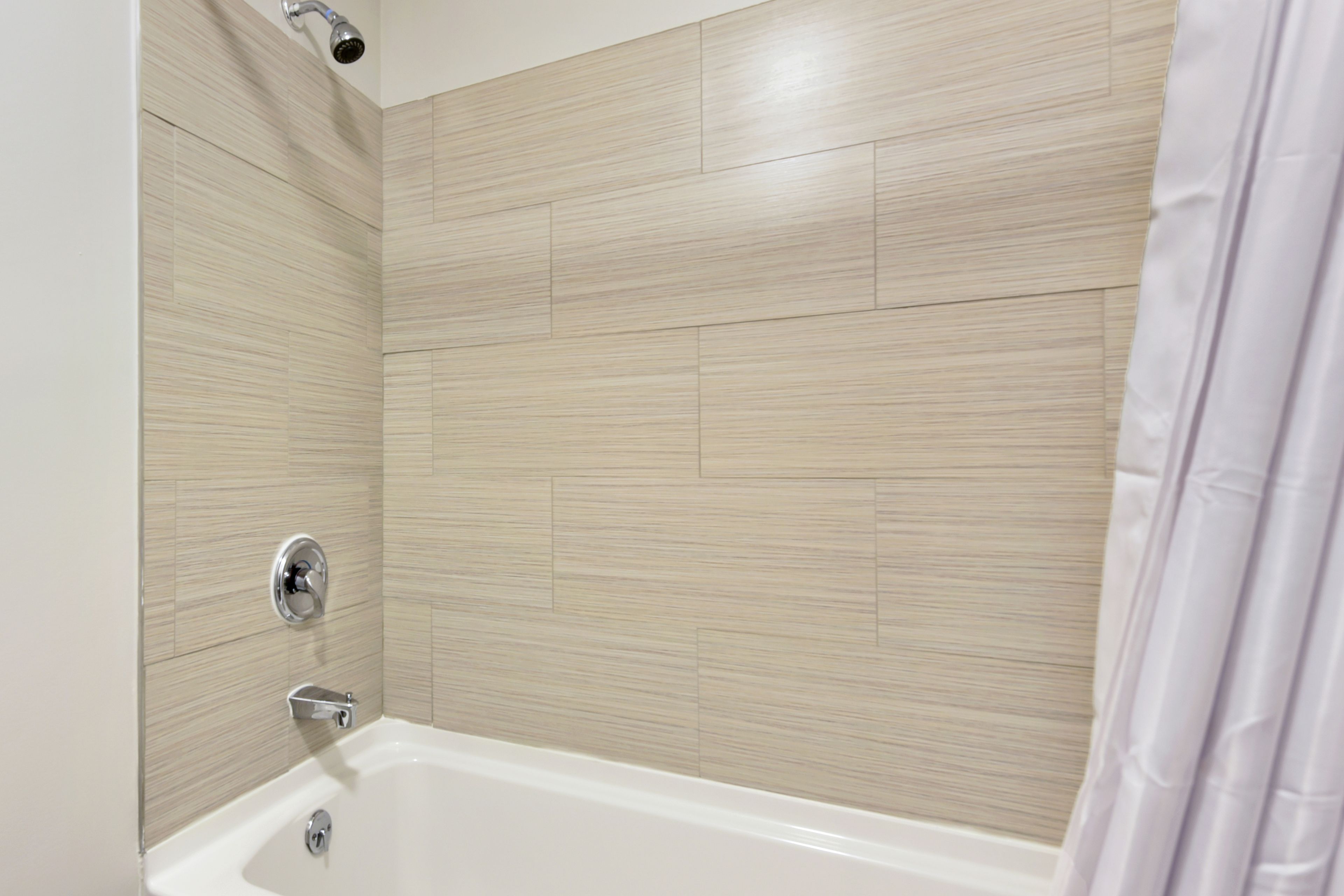 Baymont Inn and Suites by Wyndham Columbus / Near OSU