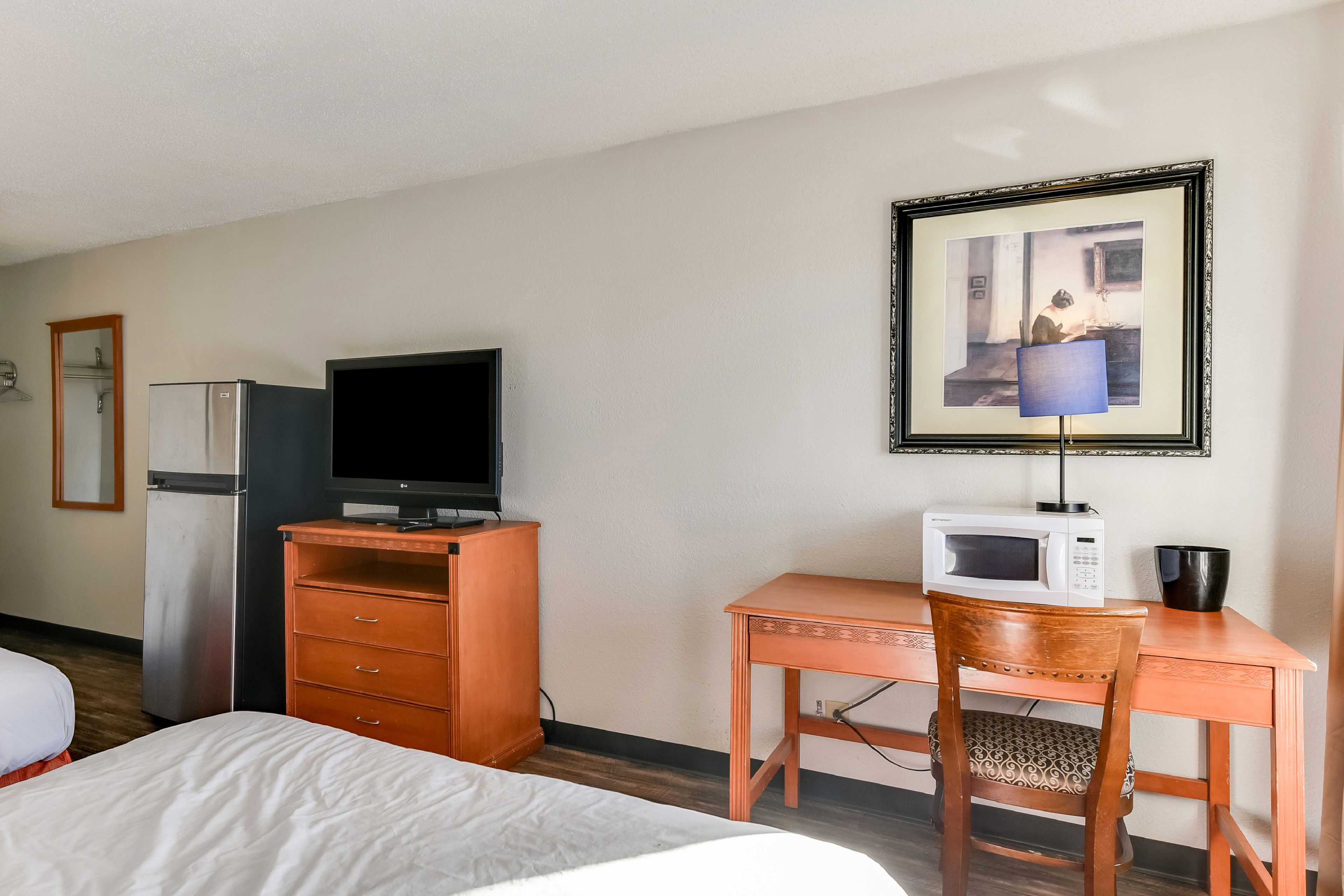 Baymont Inn and Suites by Wyndham Columbus / Near OSU