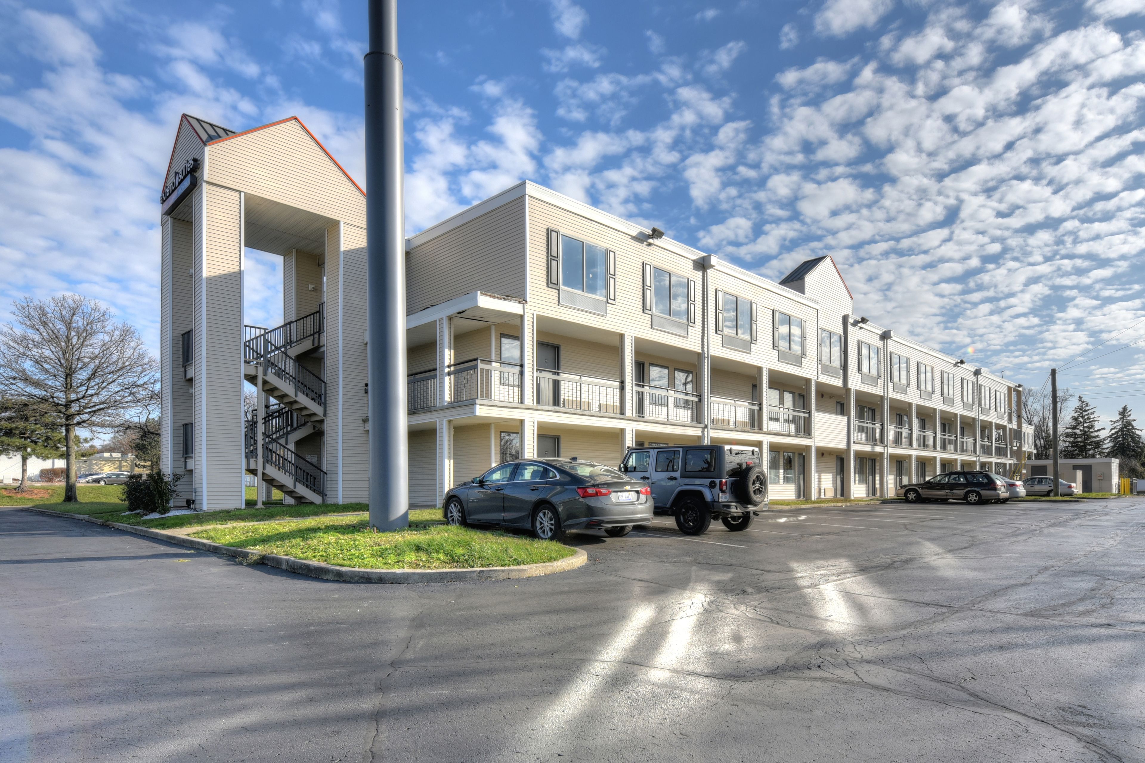 Baymont Inn and Suites by Wyndham Columbus / Near OSU