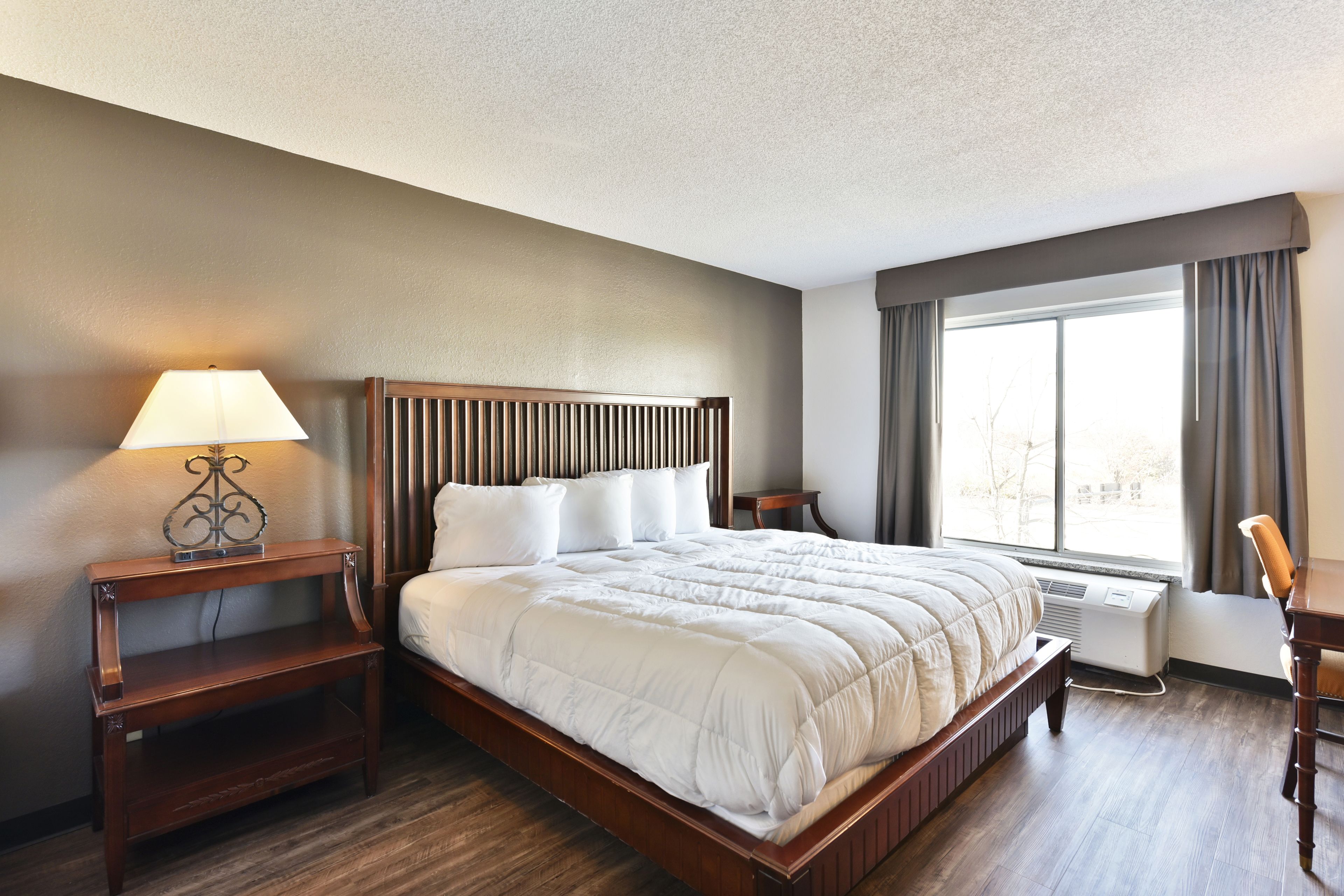 Baymont Inn and Suites by Wyndham Columbus / Near OSU