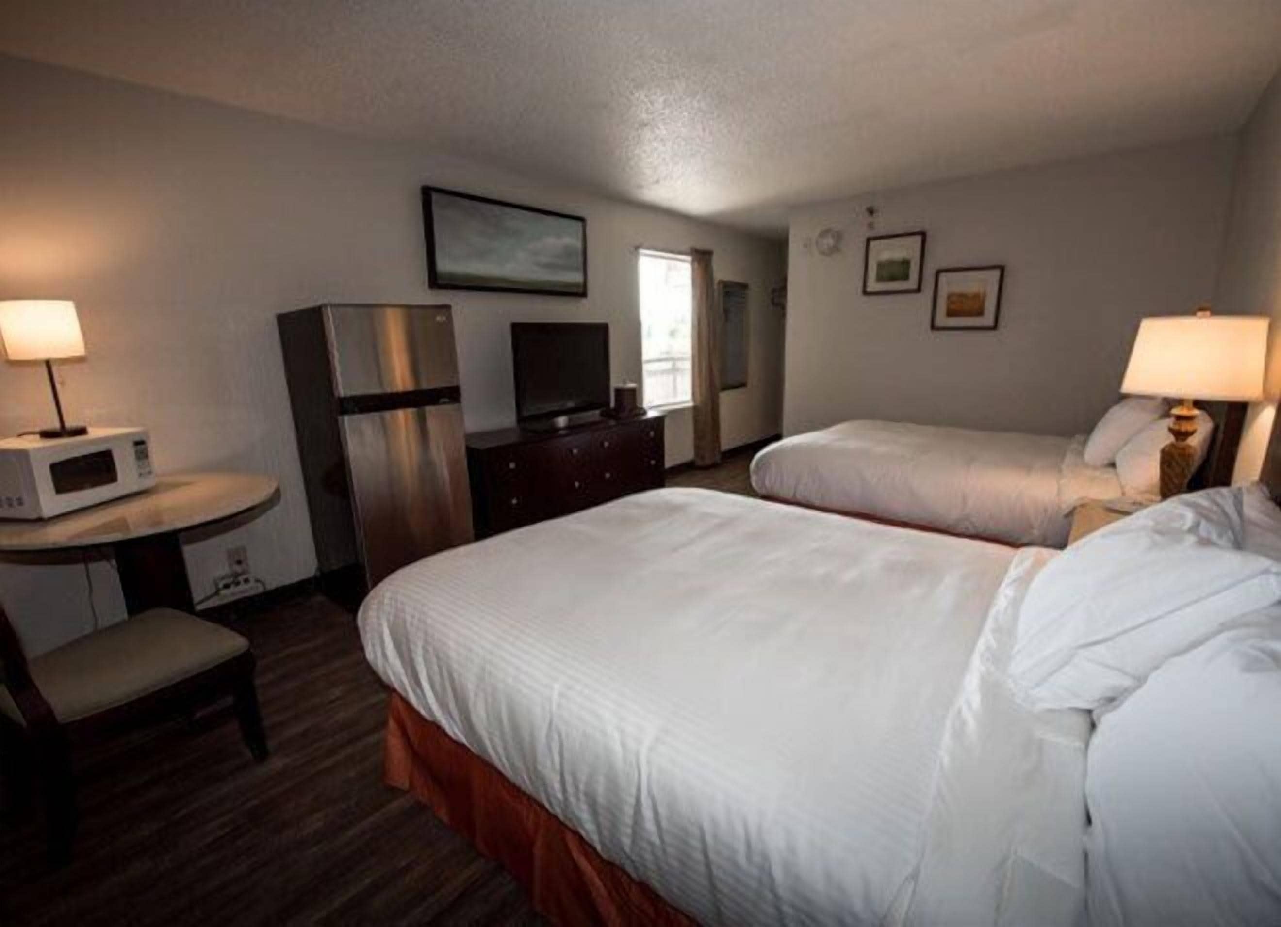 Baymont Inn and Suites by Wyndham Columbus / Near OSU