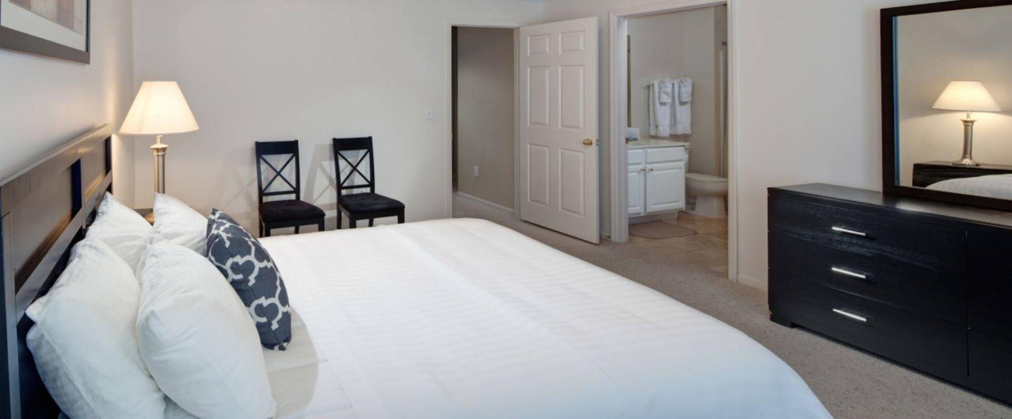 BridgeStreet at LC Riversouth