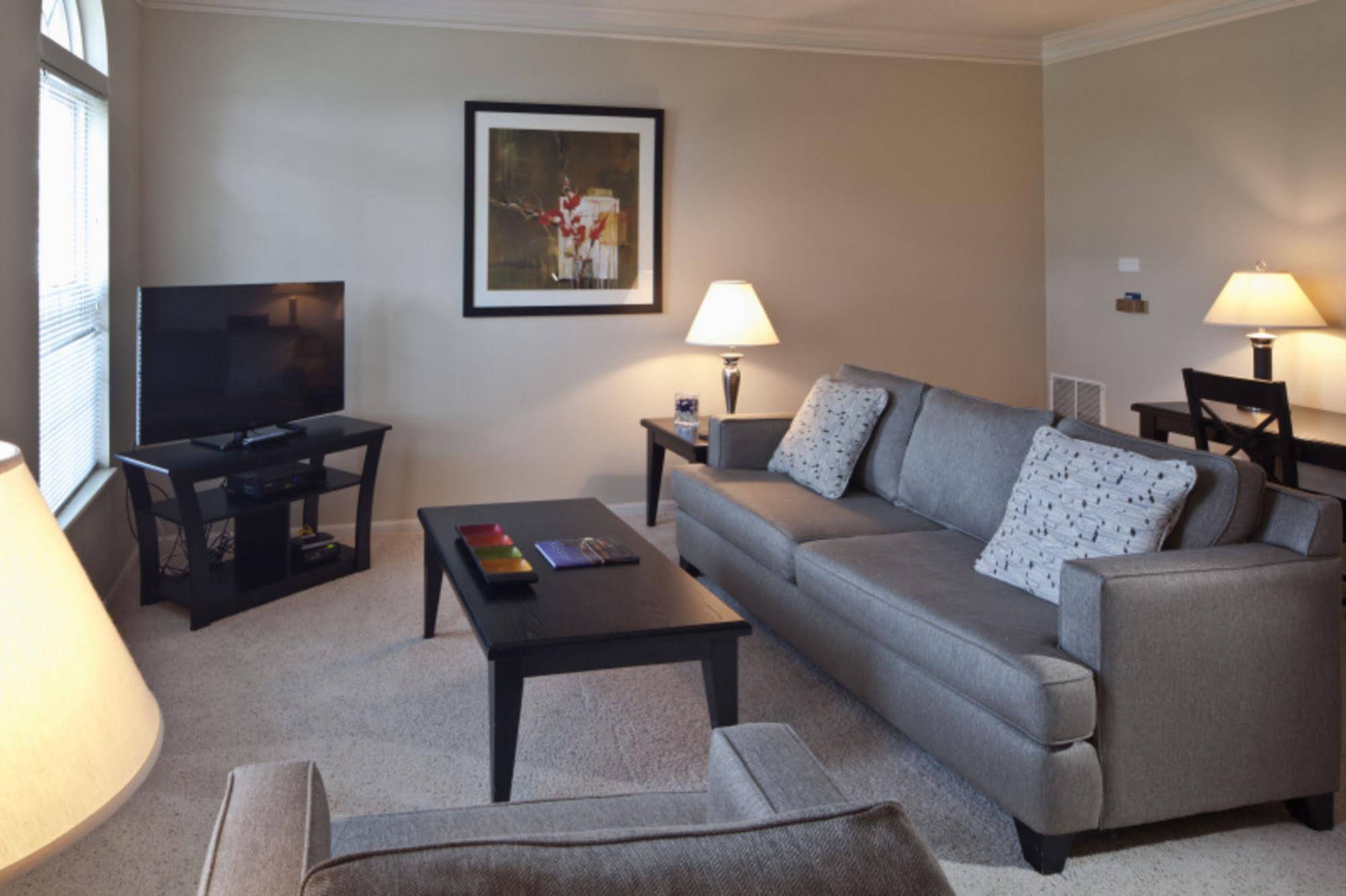 BridgeStreet at LC Riversouth