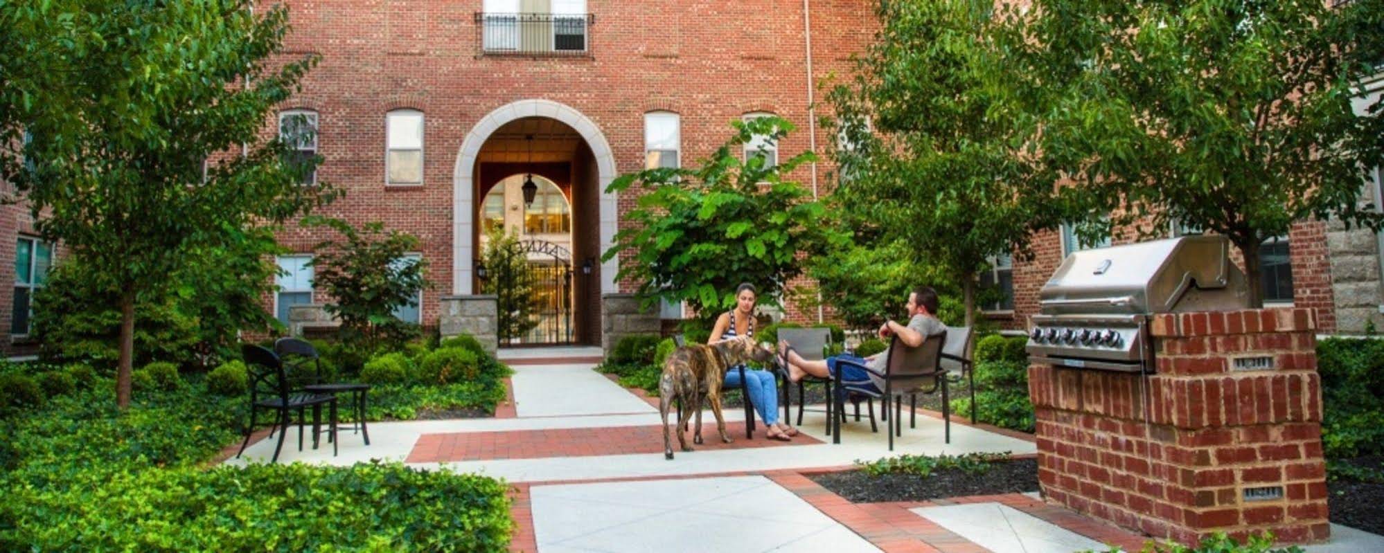 BridgeStreet at LC Riversouth