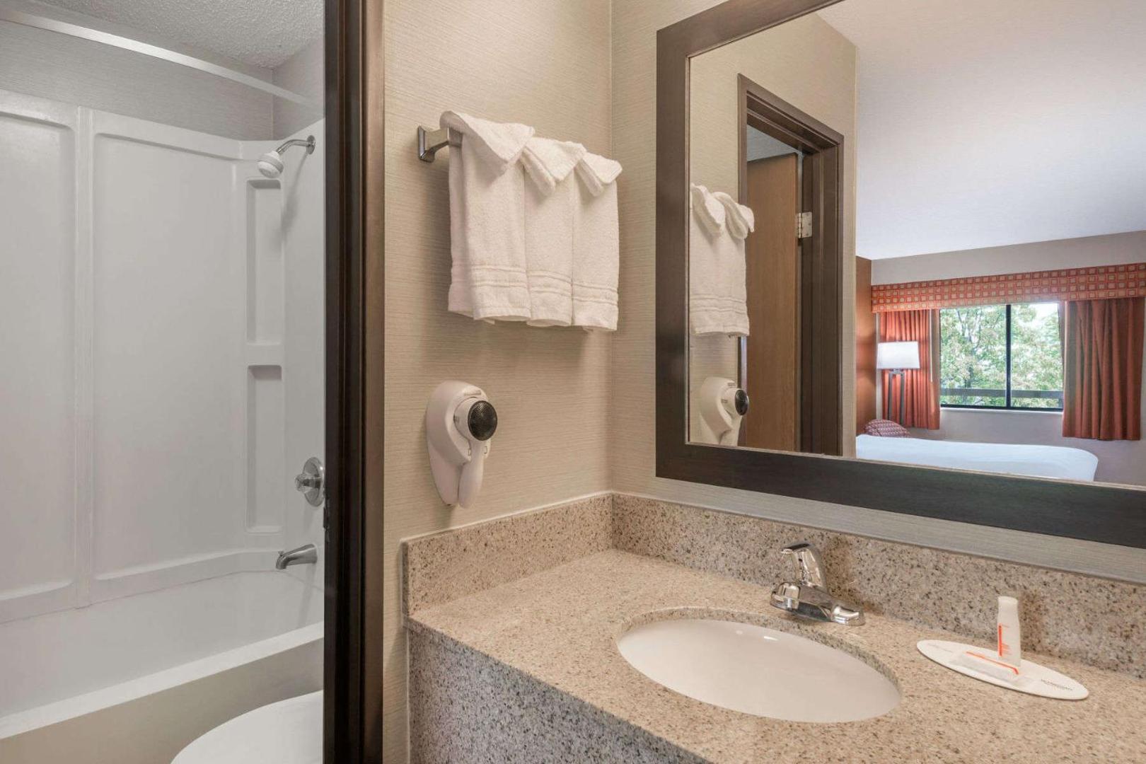 Days Inn by Wyndham Columbus Fairgrounds