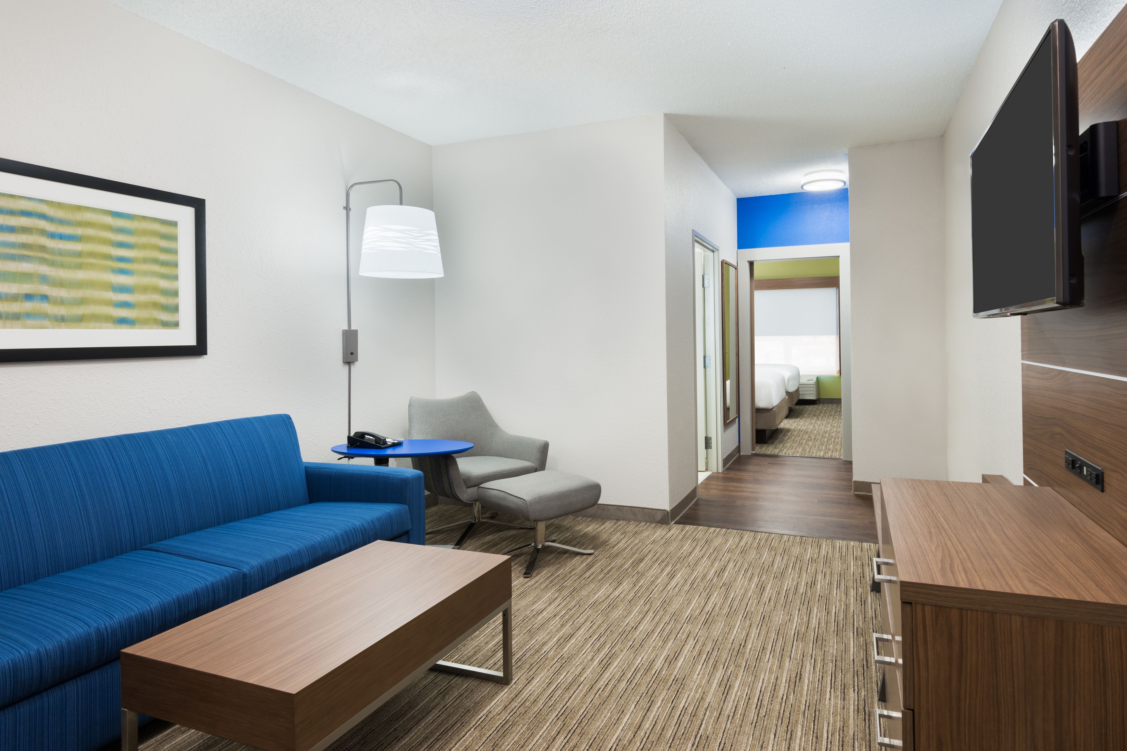 Holiday Inn Express & Suites Columbus Airport East