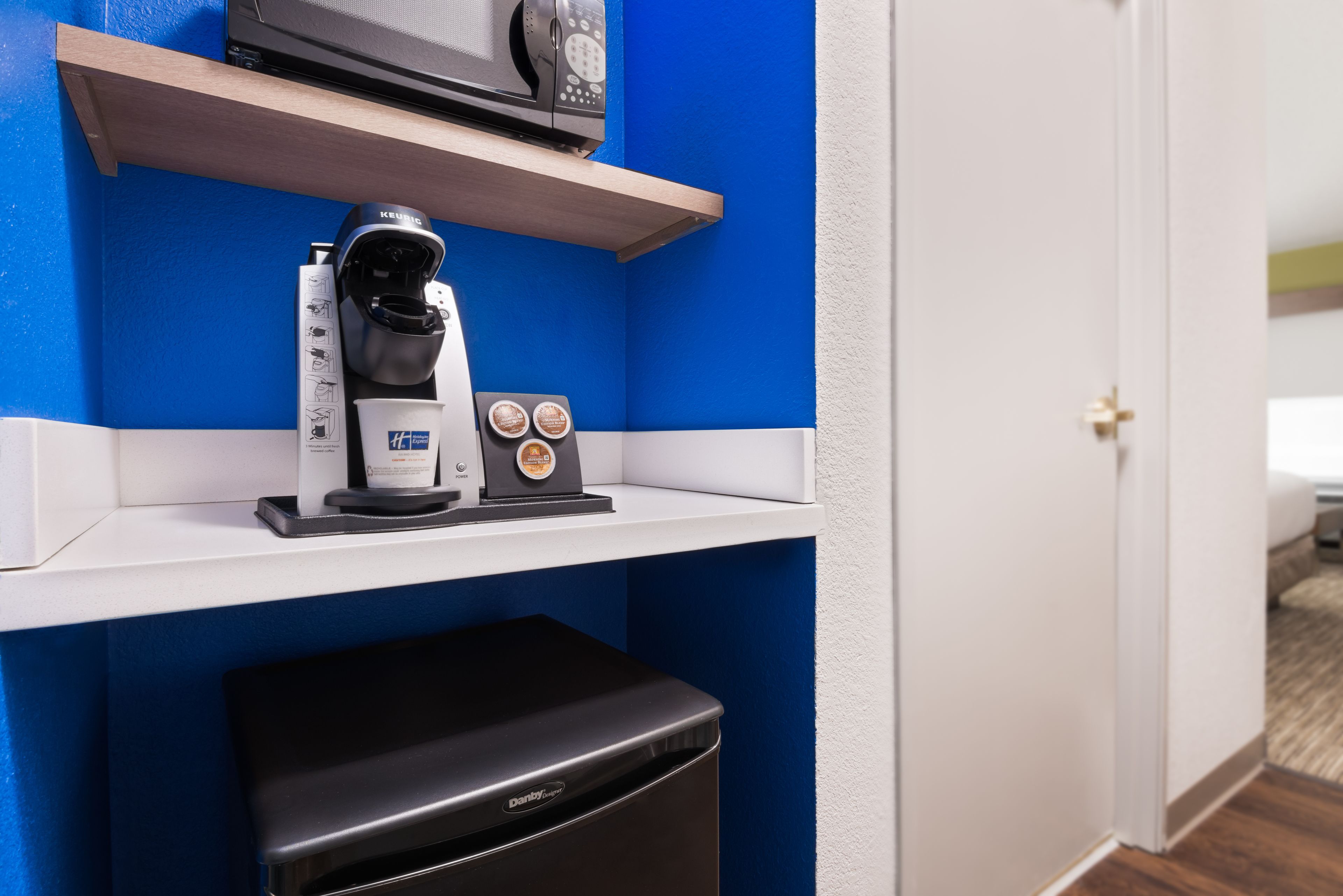 Holiday Inn Express & Suites Columbus Airport East