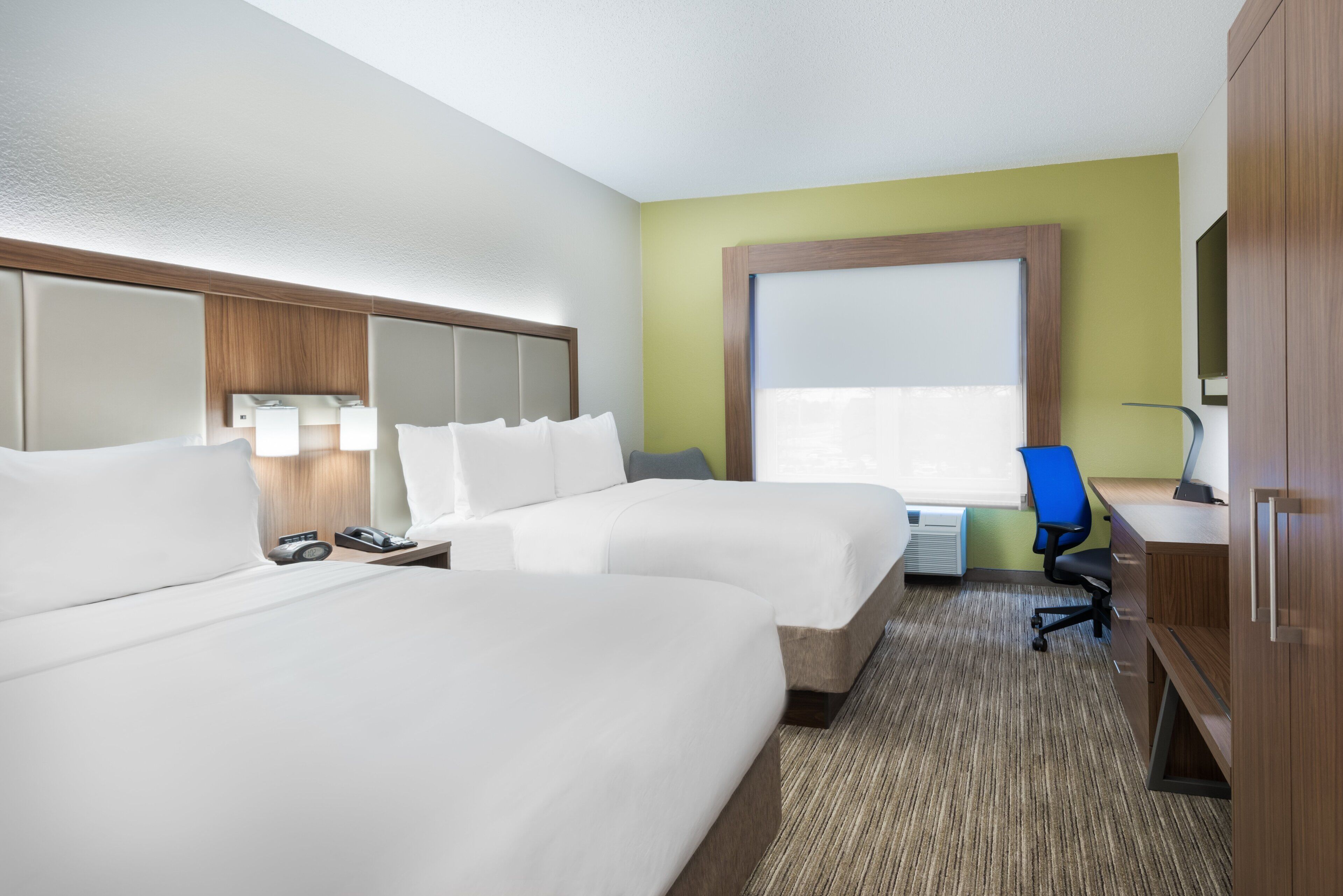 Holiday Inn Express & Suites Columbus Airport East
