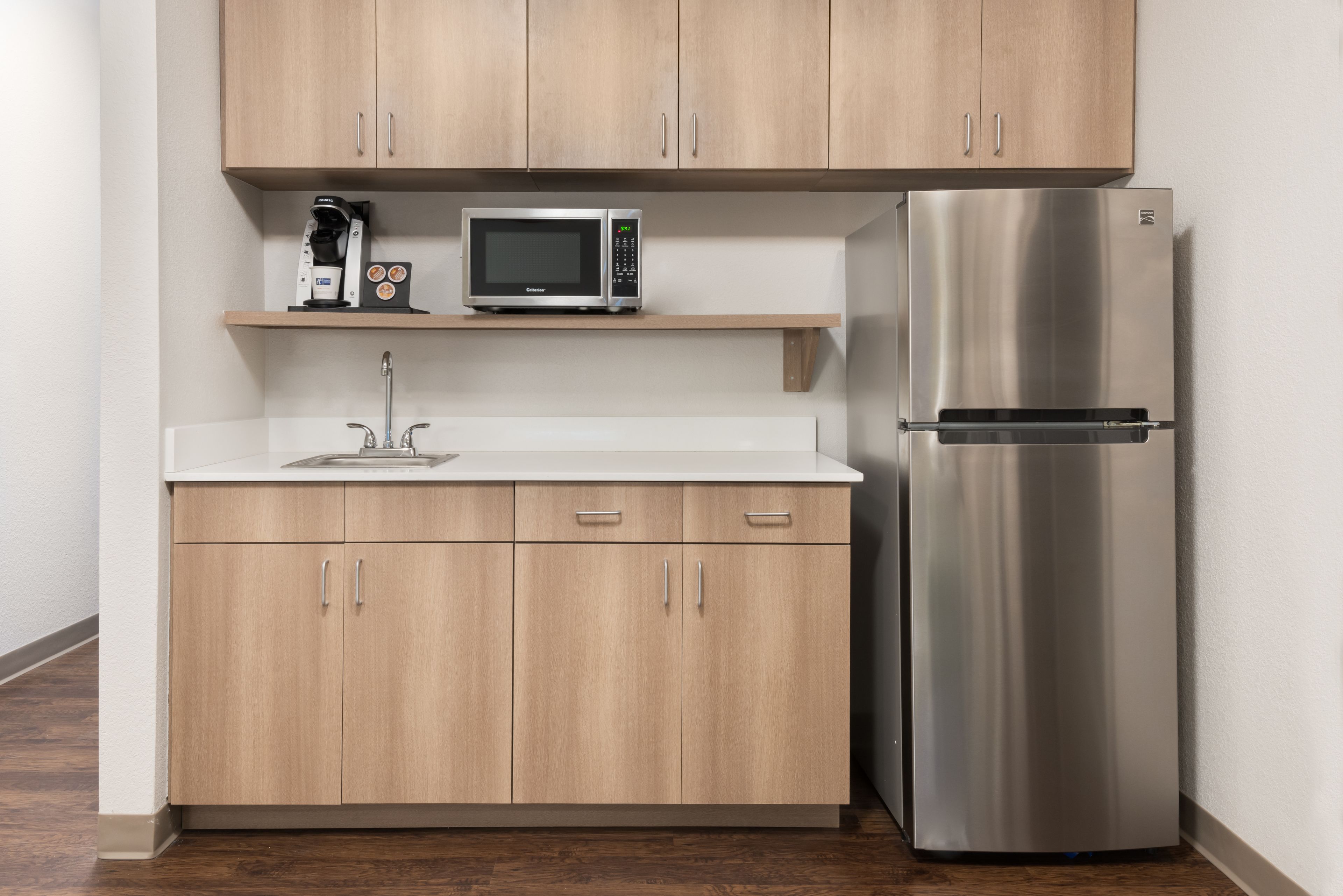 Holiday Inn Express & Suites Columbus Airport East