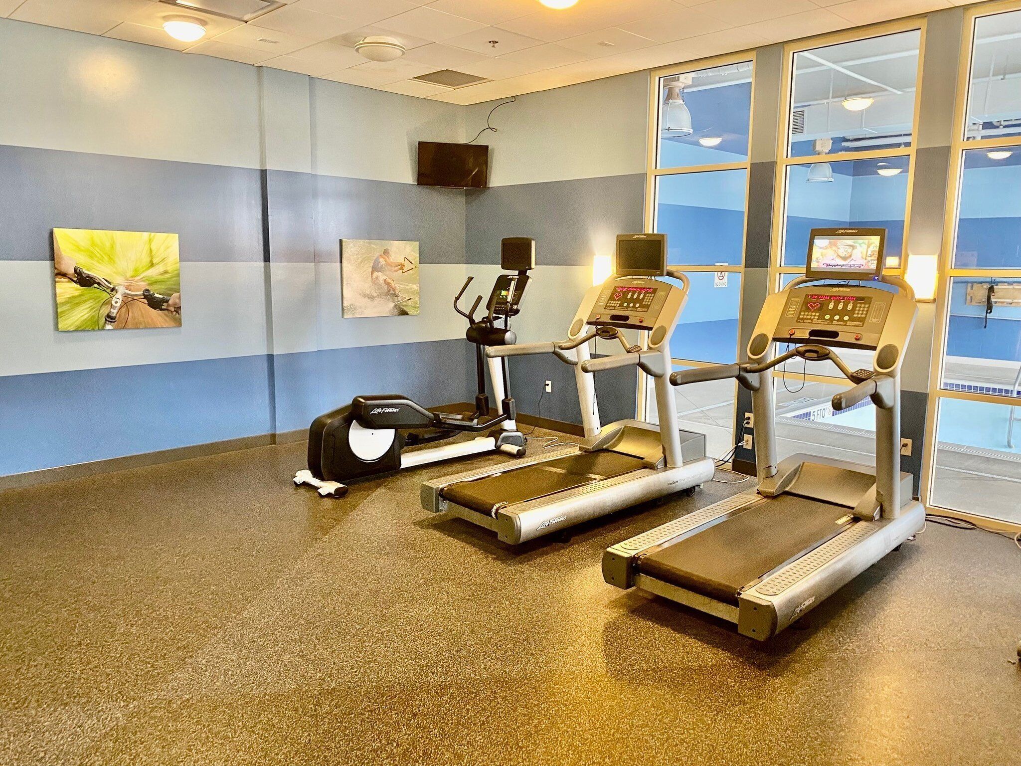 Holiday Inn Express Columbus Airport – Easton, an IHG Hotel