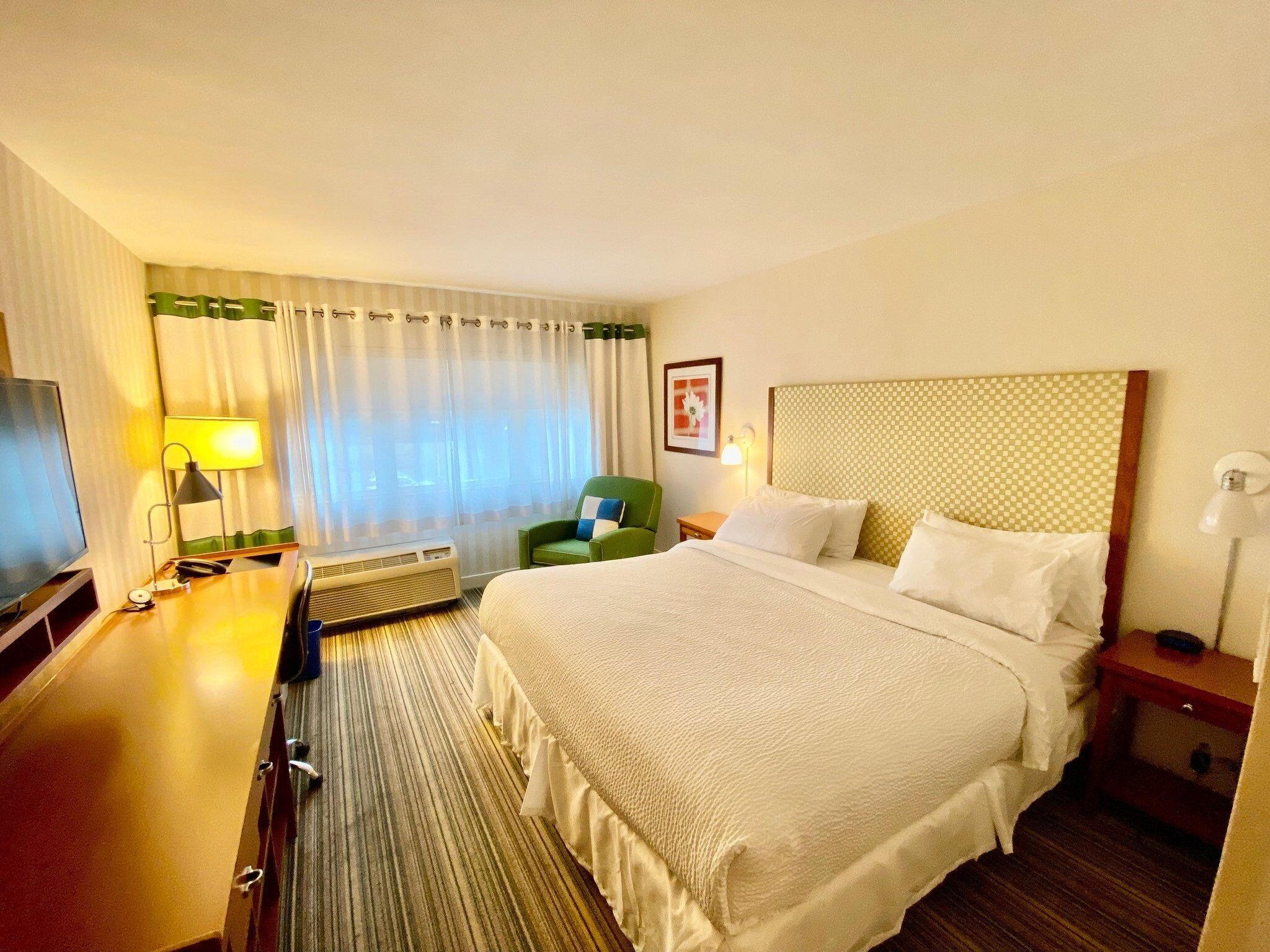 Holiday Inn Express Columbus Airport – Easton, an IHG Hotel