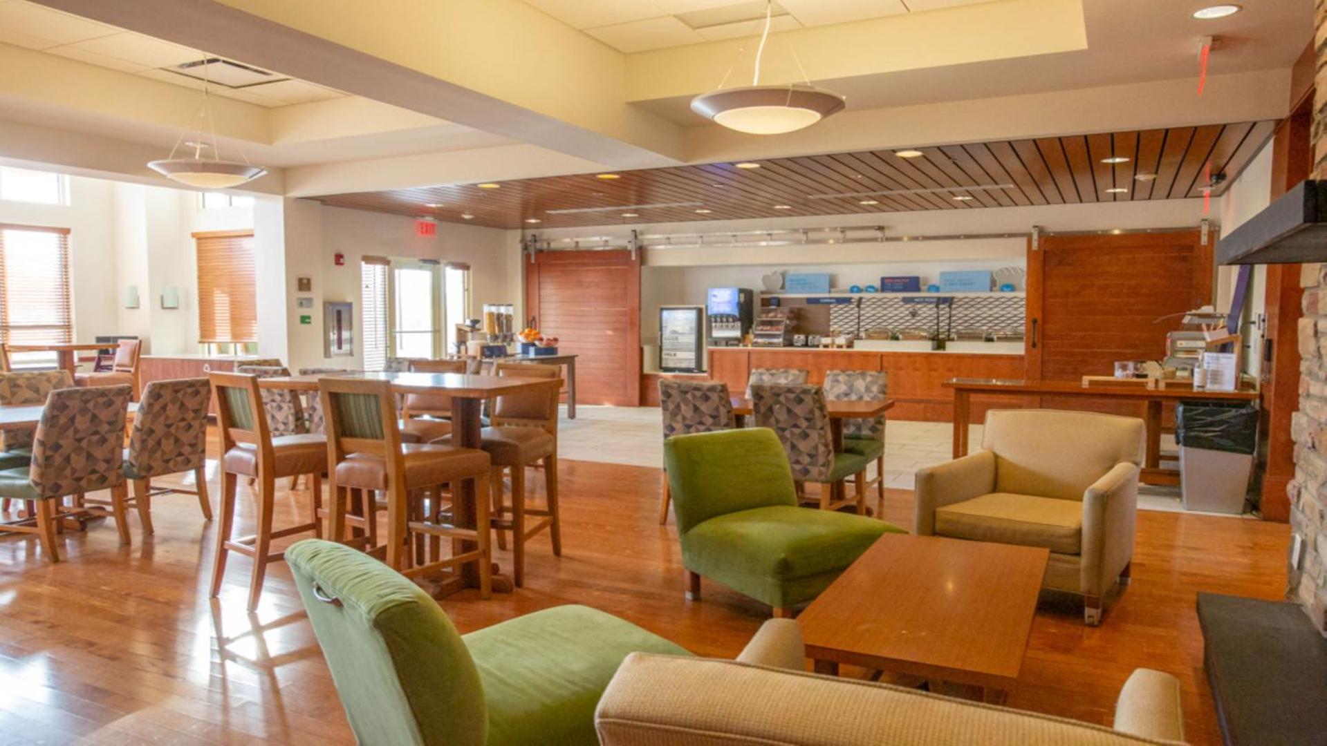 Holiday Inn Express Columbus Airport – Easton, an IHG Hotel