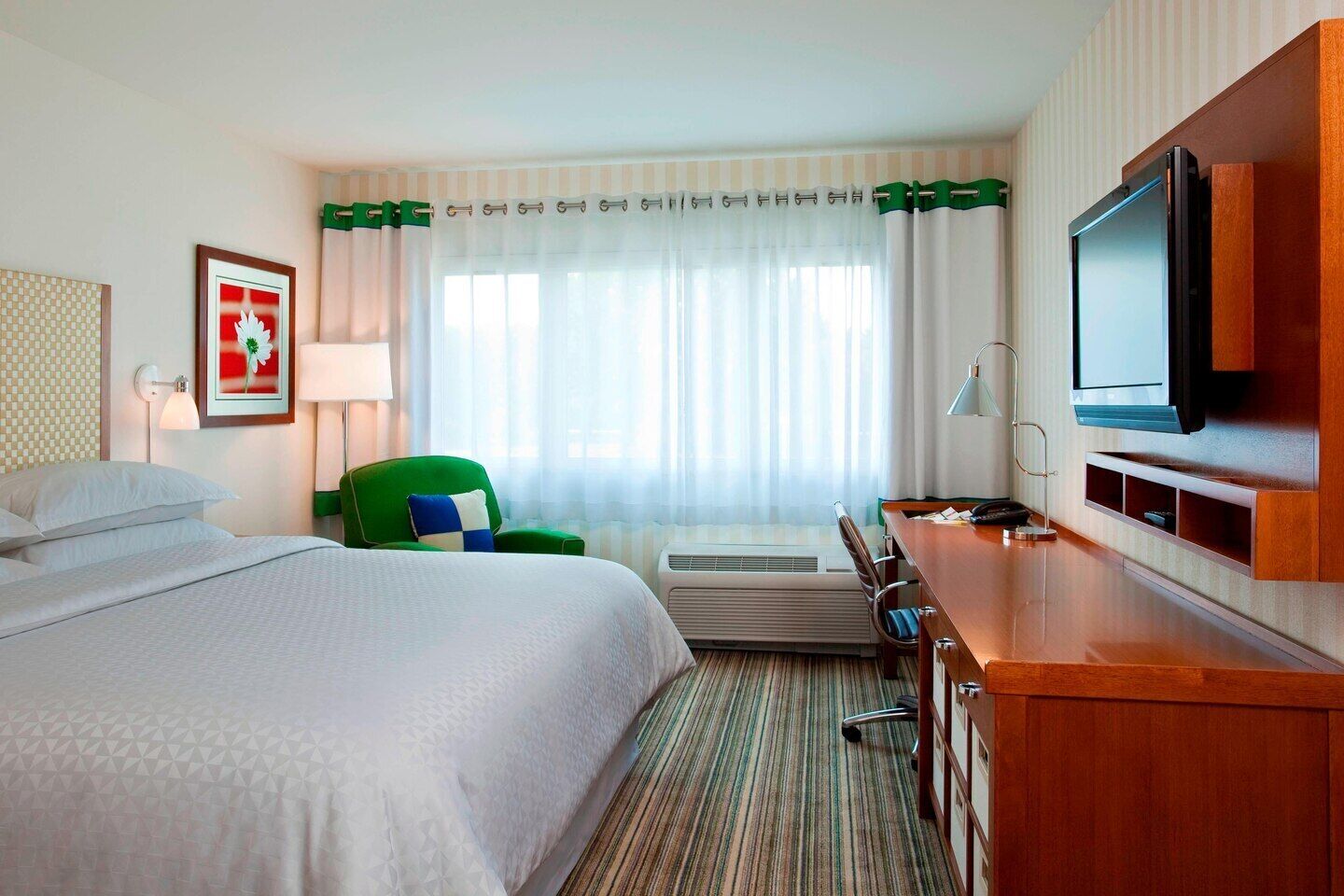 Holiday Inn Express Columbus Airport – Easton, an IHG Hotel