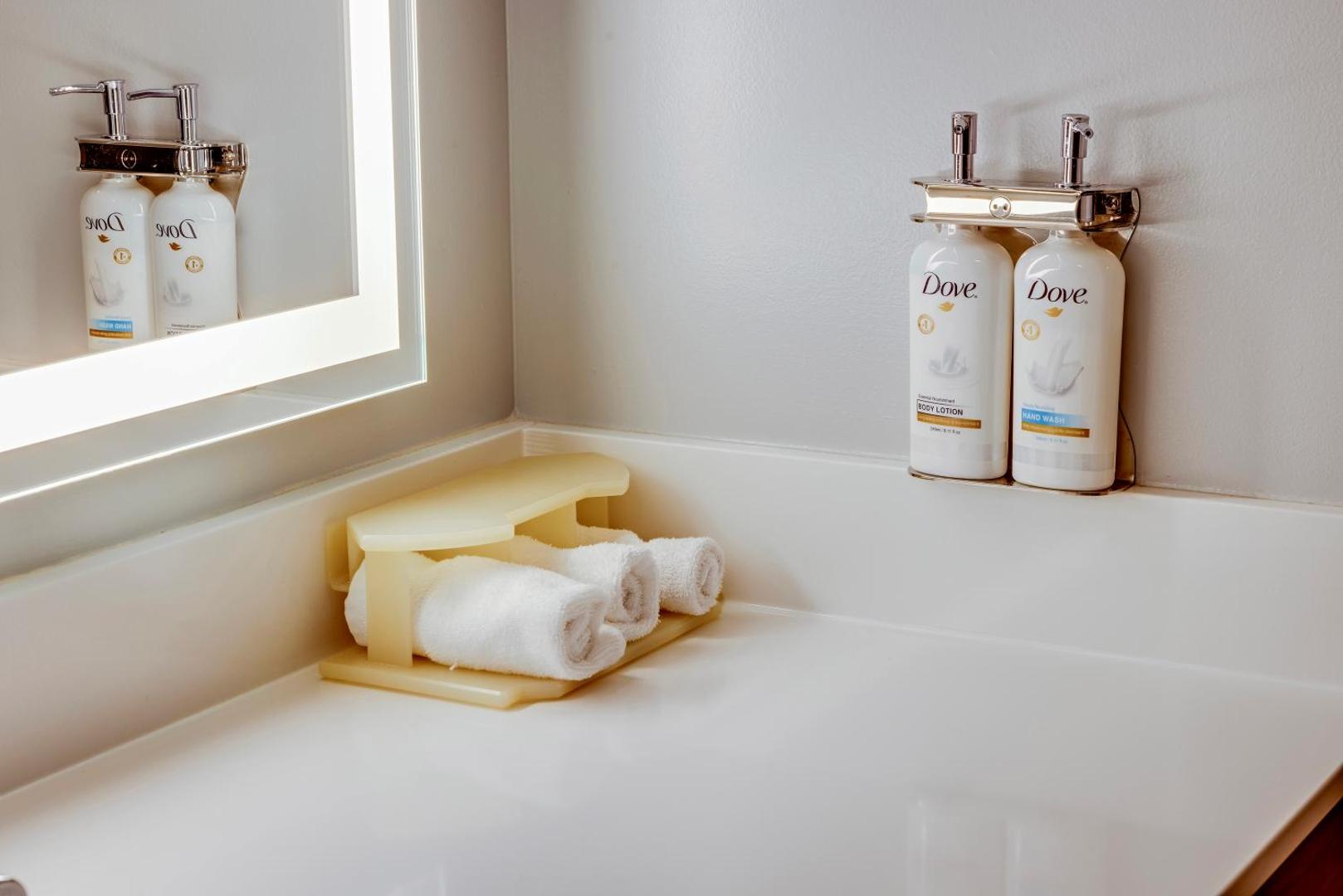 Holiday Inn Express & Suites Columbus OSU-Medical Center