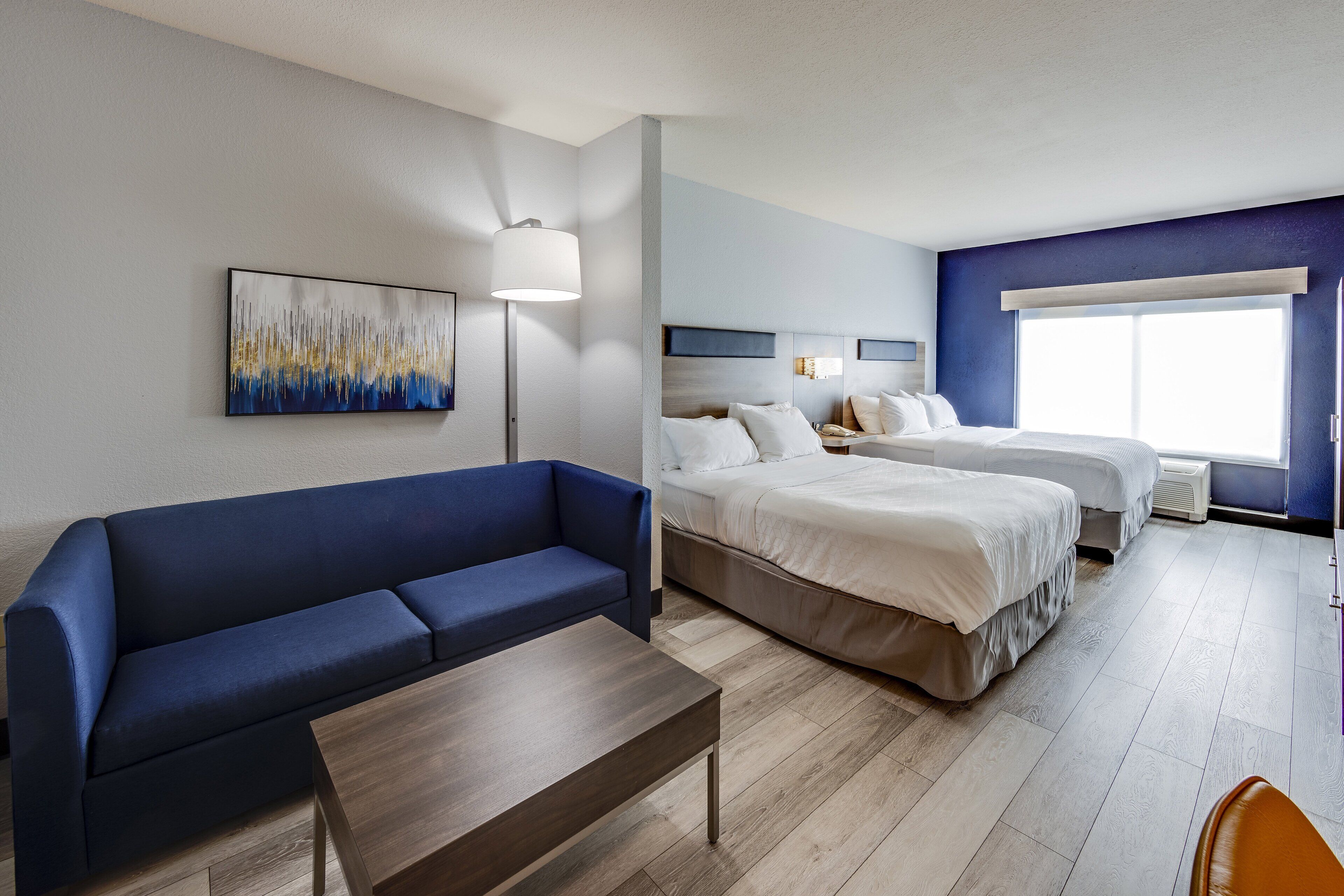 Holiday Inn Express & Suites Columbus OSU-Medical Center