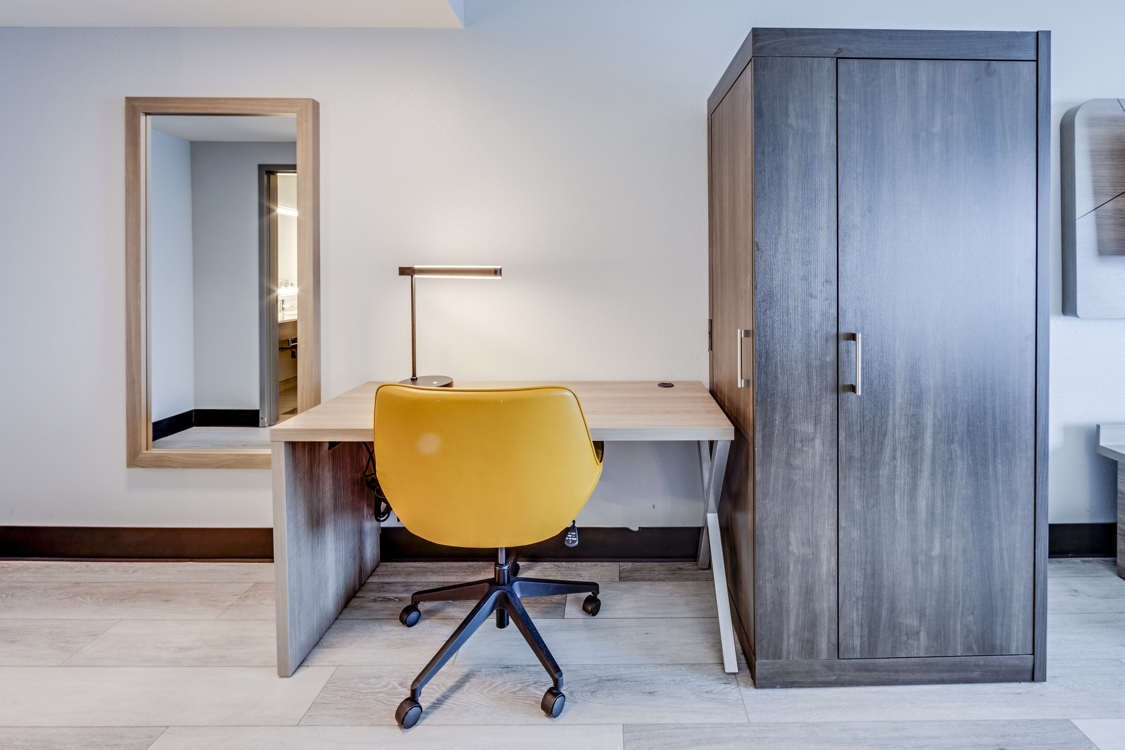 Holiday Inn Express & Suites Columbus OSU-Medical Center