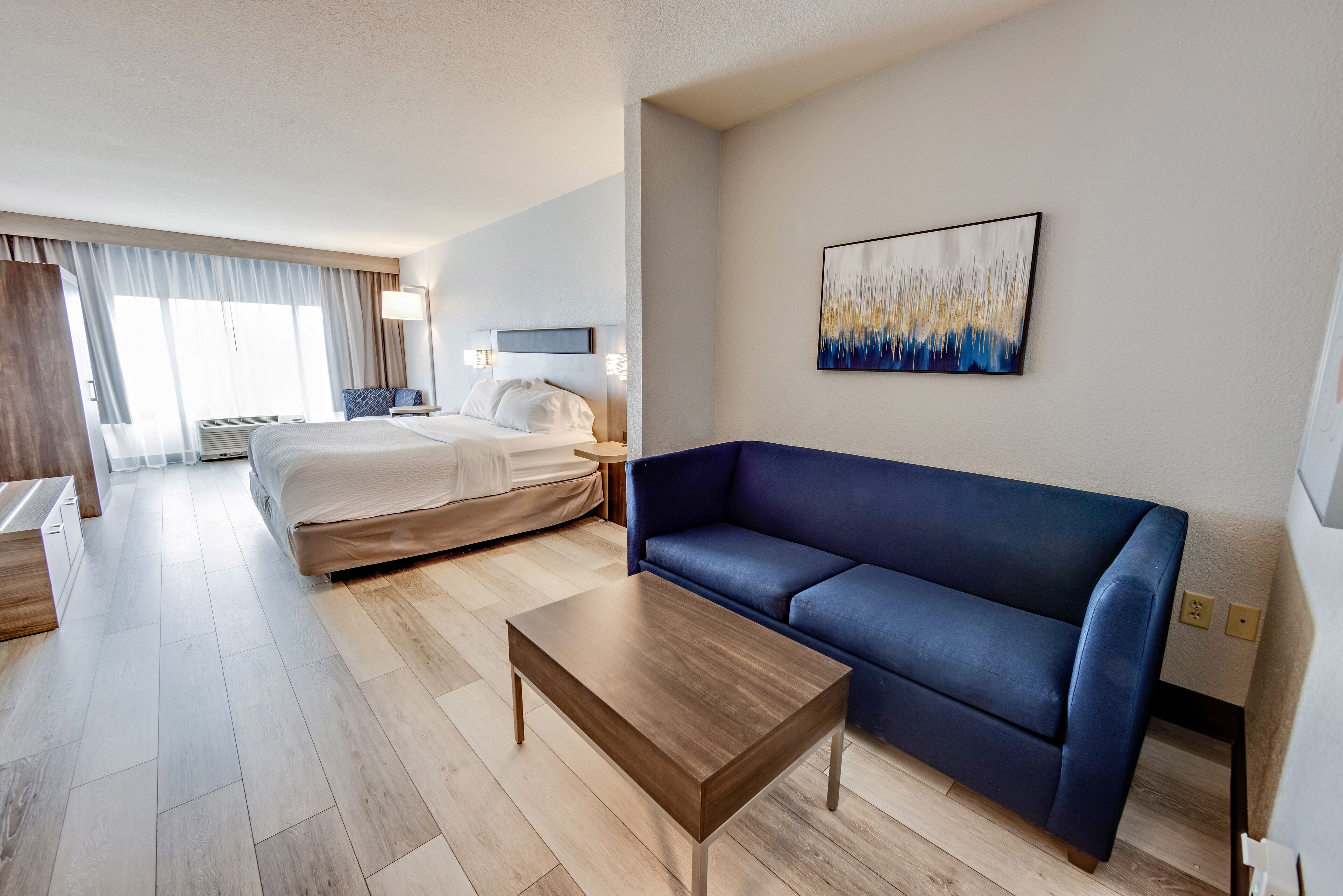 Holiday Inn Express & Suites Columbus OSU-Medical Center