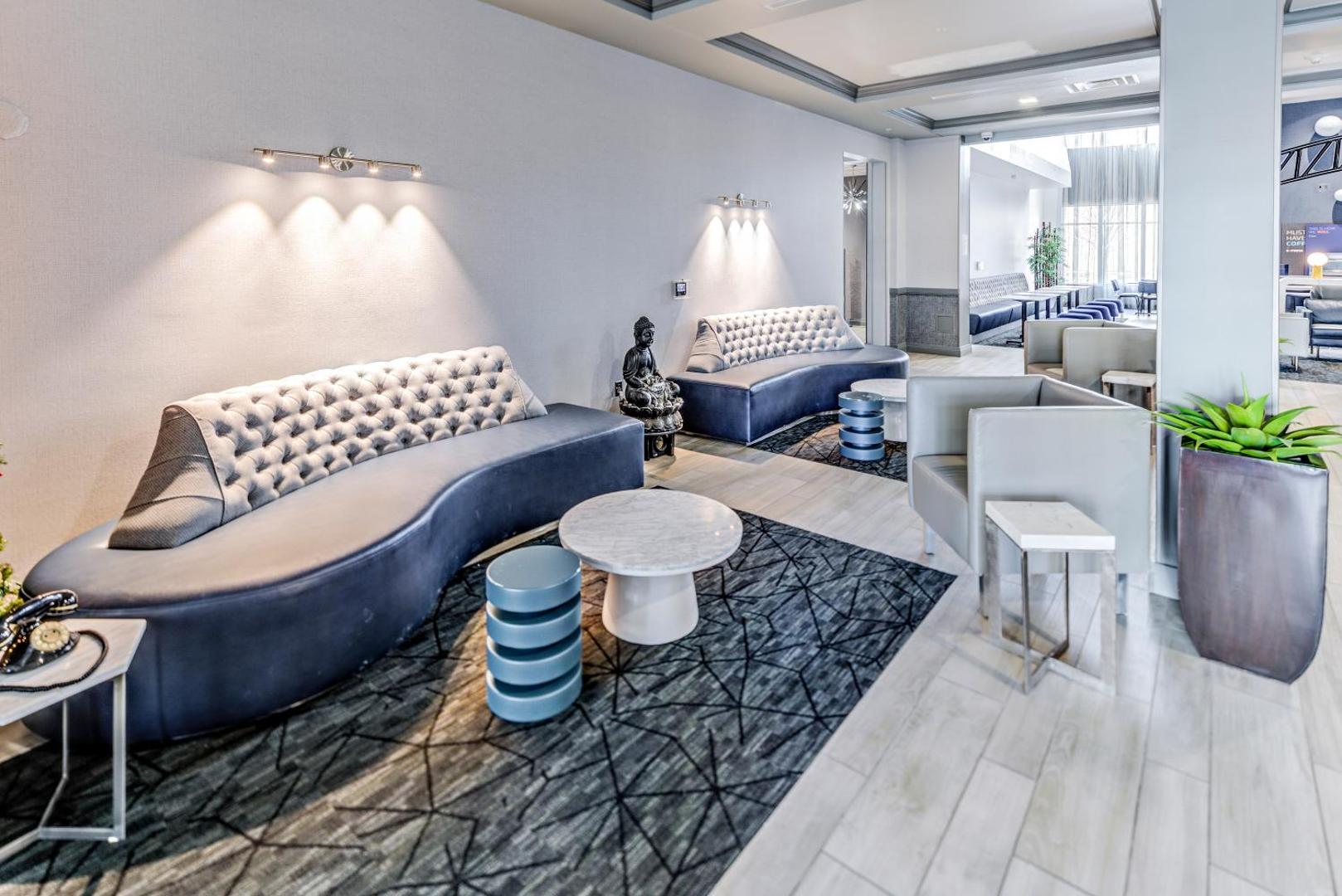 Holiday Inn Express & Suites Columbus OSU-Medical Center