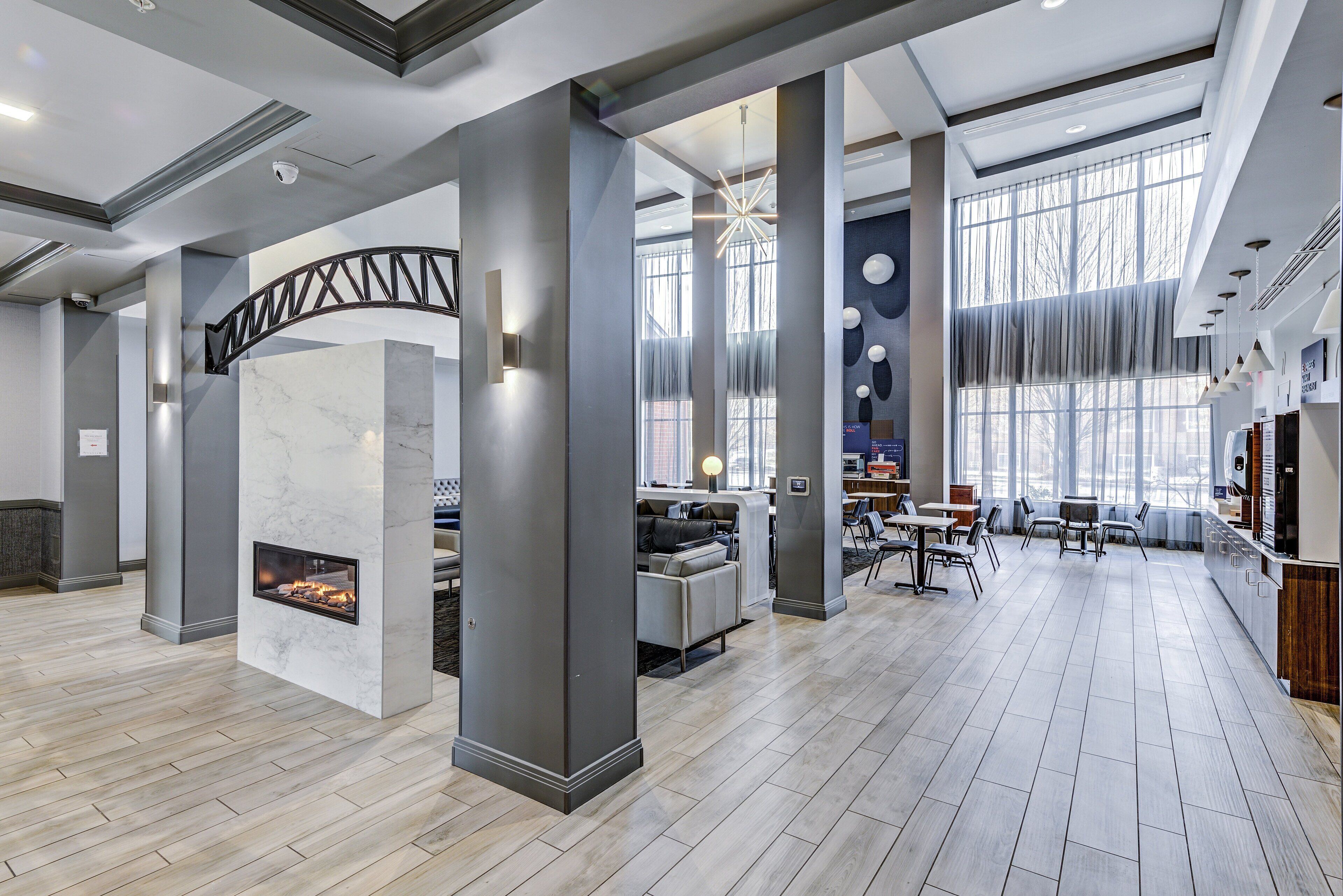 Holiday Inn Express & Suites Columbus OSU-Medical Center