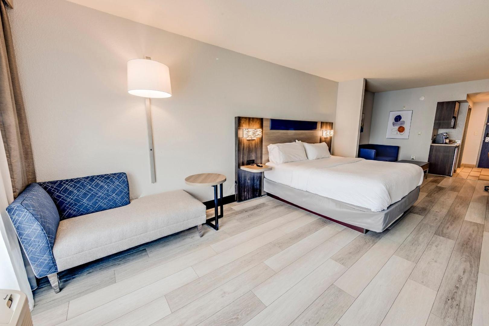 Holiday Inn Express & Suites Columbus OSU-Medical Center