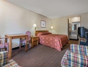 Knights Inn-Columbus Downtown