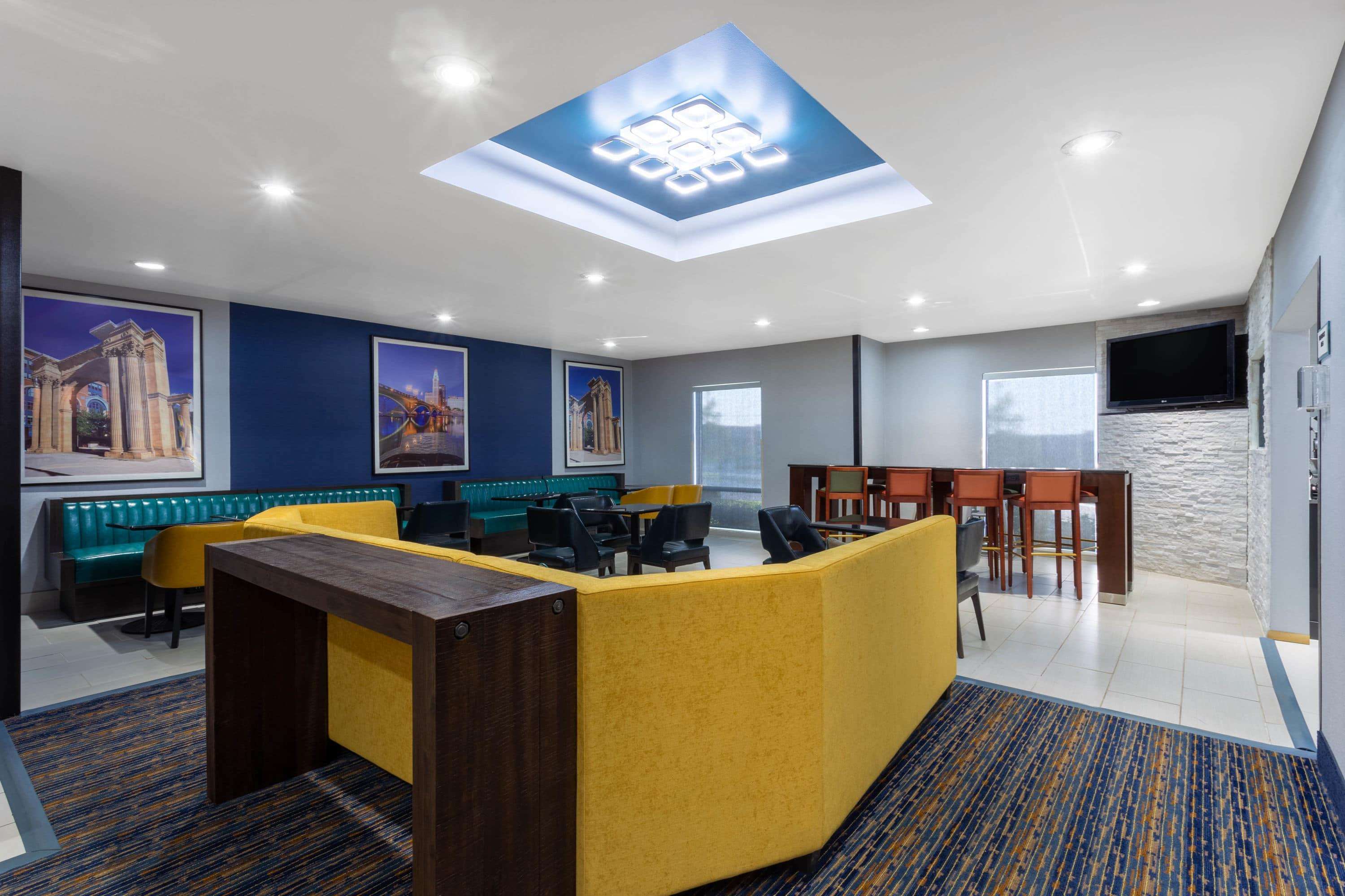 La Quinta Inn & Suites by Wyndham Columbus West - Hilliard