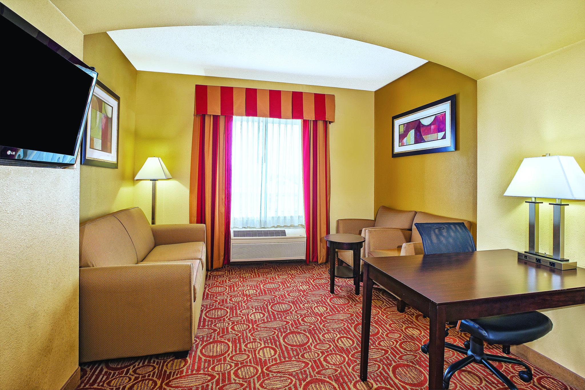 La Quinta Inn & Suites by Wyndham Columbus West - Hilliard