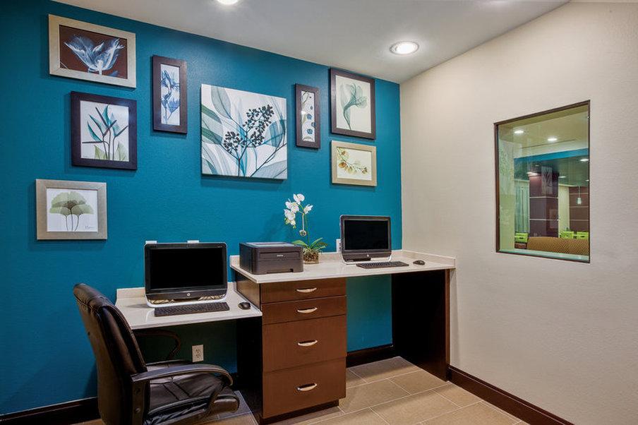 La Quinta Inn & Suites by Wyndham Columbus West - Hilliard