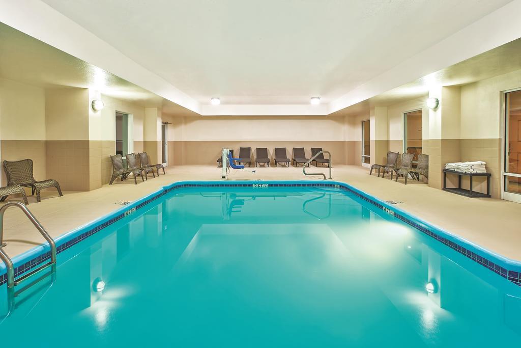 La Quinta Inn & Suites by Wyndham Columbus West - Hilliard