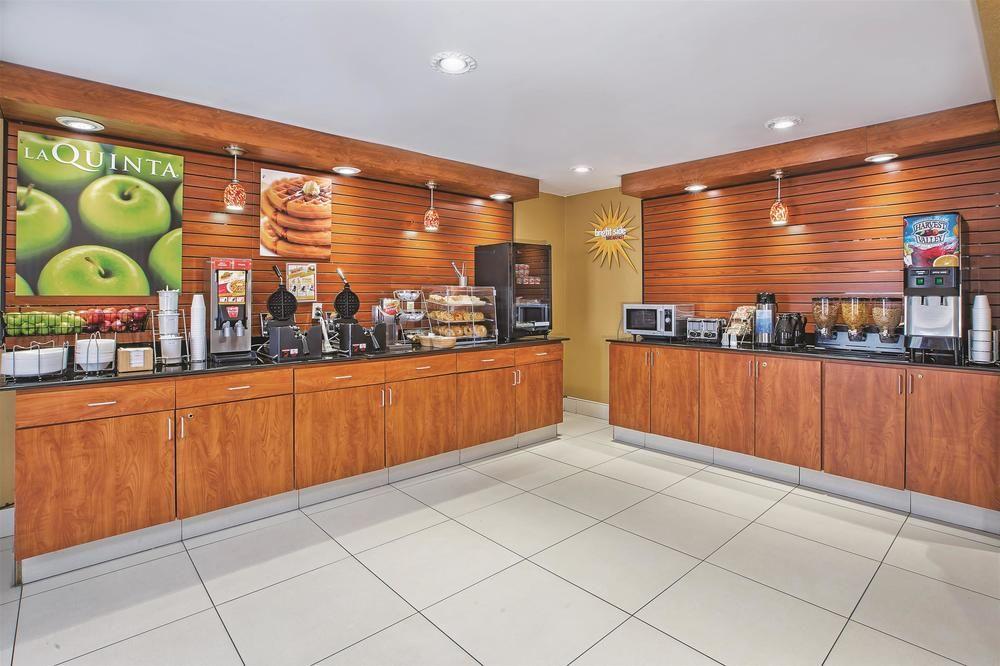 La Quinta Inn & Suites by Wyndham Columbus West - Hilliard