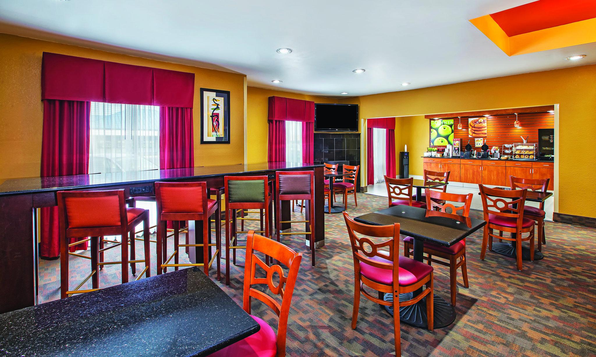La Quinta Inn & Suites by Wyndham Columbus West - Hilliard