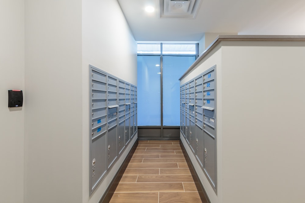 Mint House Columbus – Capitol Square