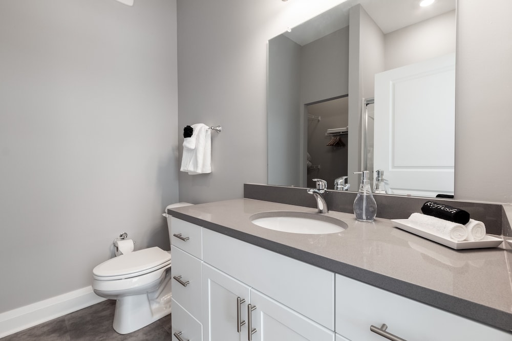 Mint House Columbus – Capitol Square