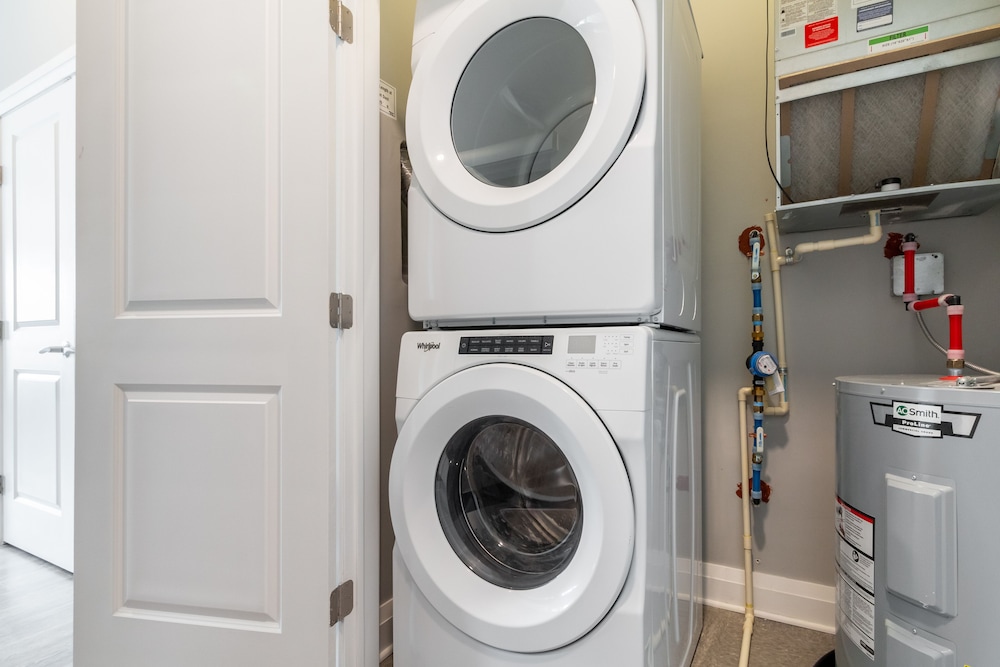 Mint House Columbus – Capitol Square