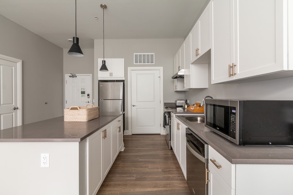 Mint House Columbus – Capitol Square