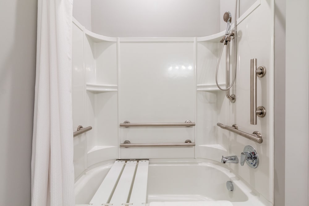 Mint House Columbus – Capitol Square