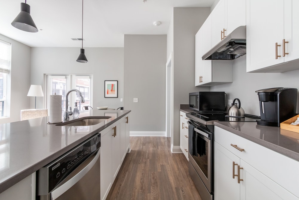 Mint House Columbus – Capitol Square