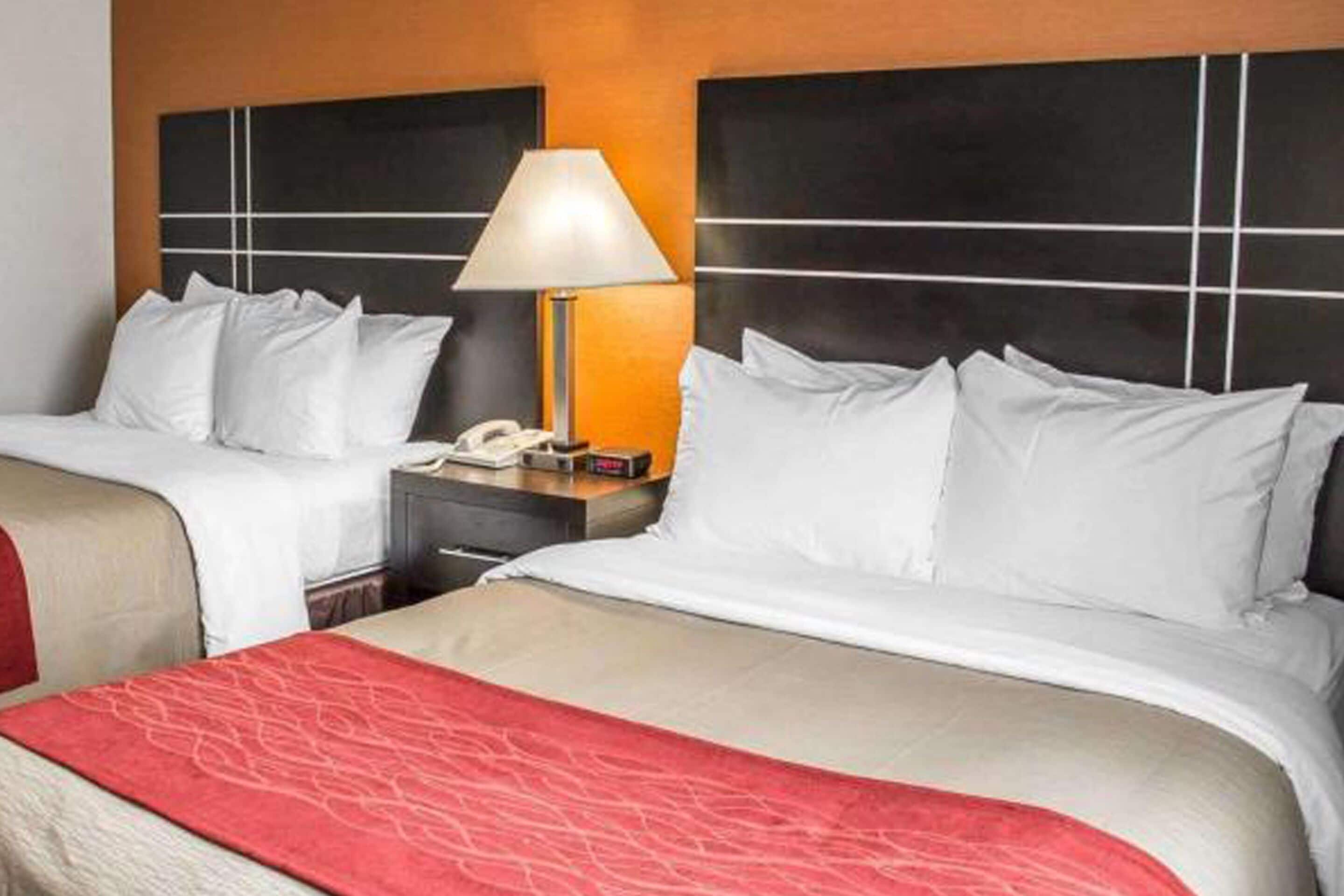 Howard Johnson by Wyndham Columbus State Fairgrounds I-71