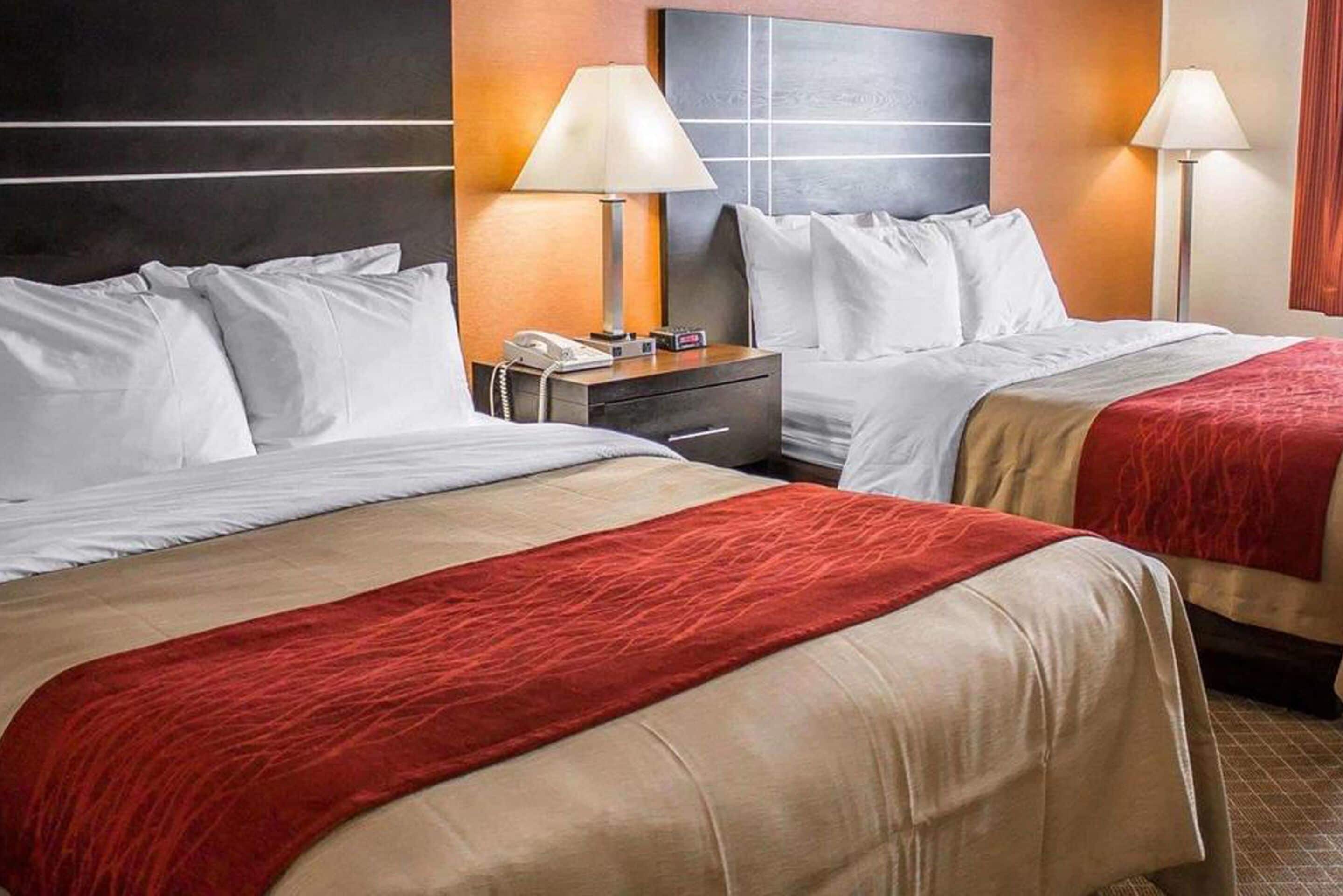 Howard Johnson by Wyndham Columbus State Fairgrounds I-71