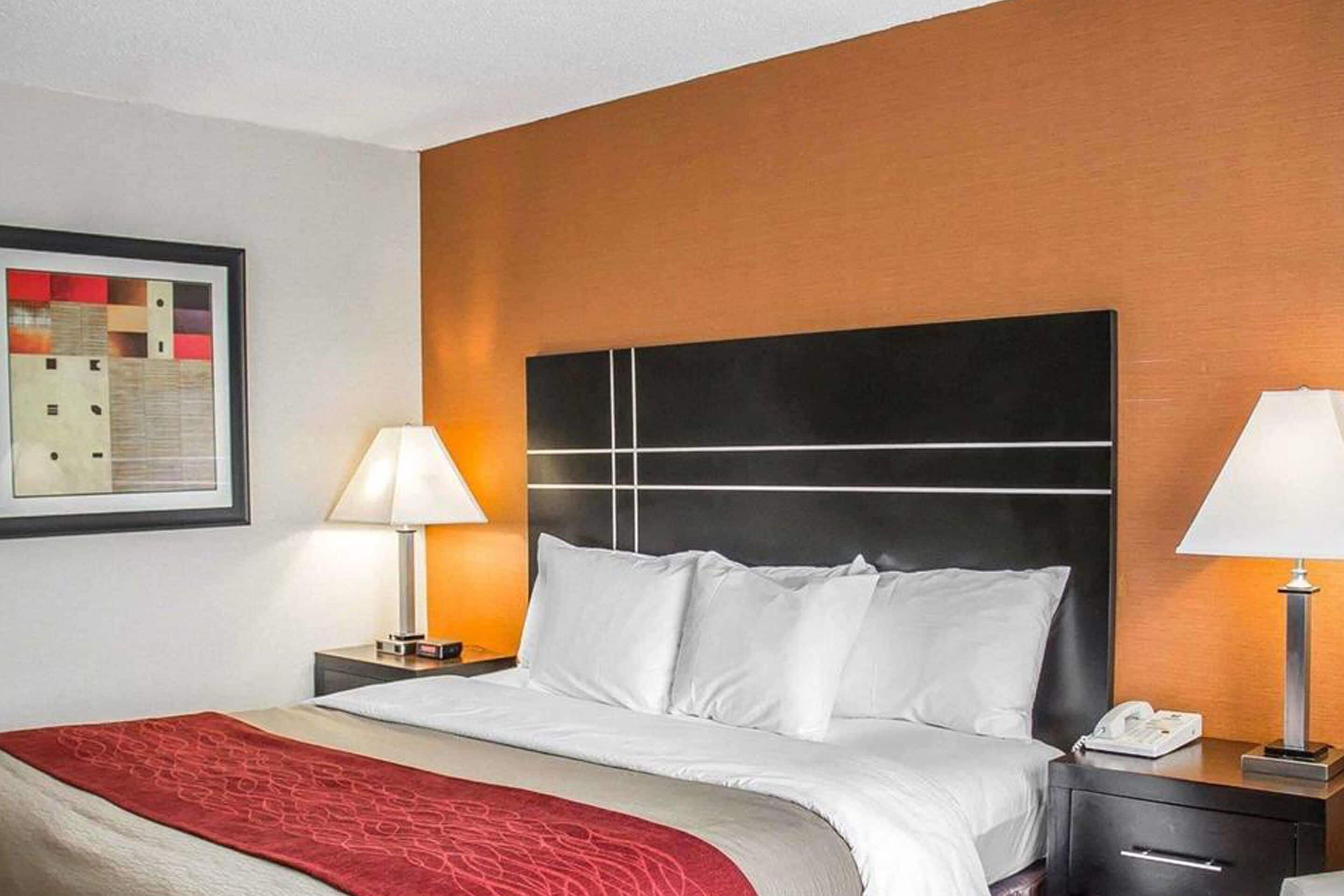 Howard Johnson by Wyndham Columbus State Fairgrounds I-71