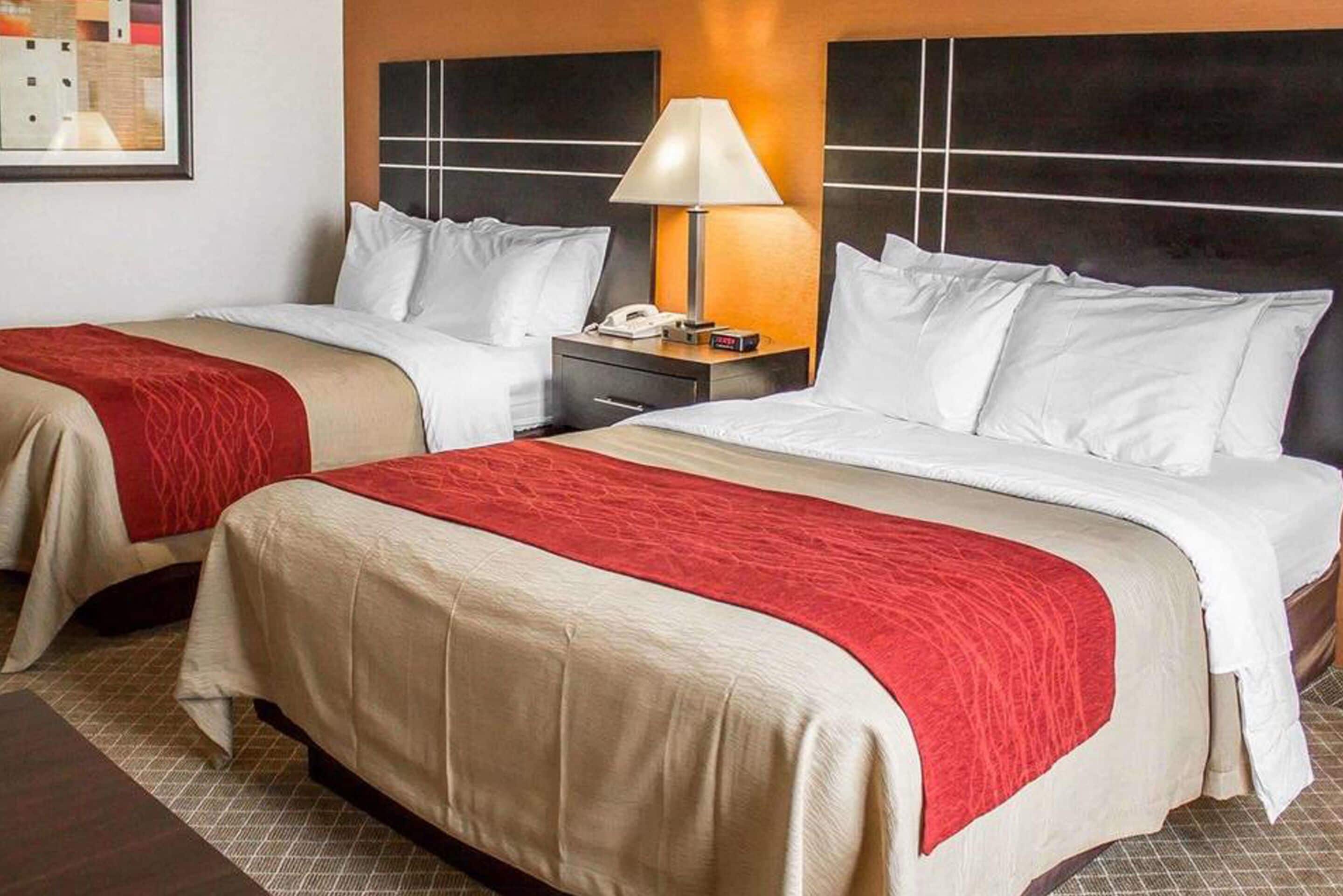 Howard Johnson by Wyndham Columbus State Fairgrounds I-71