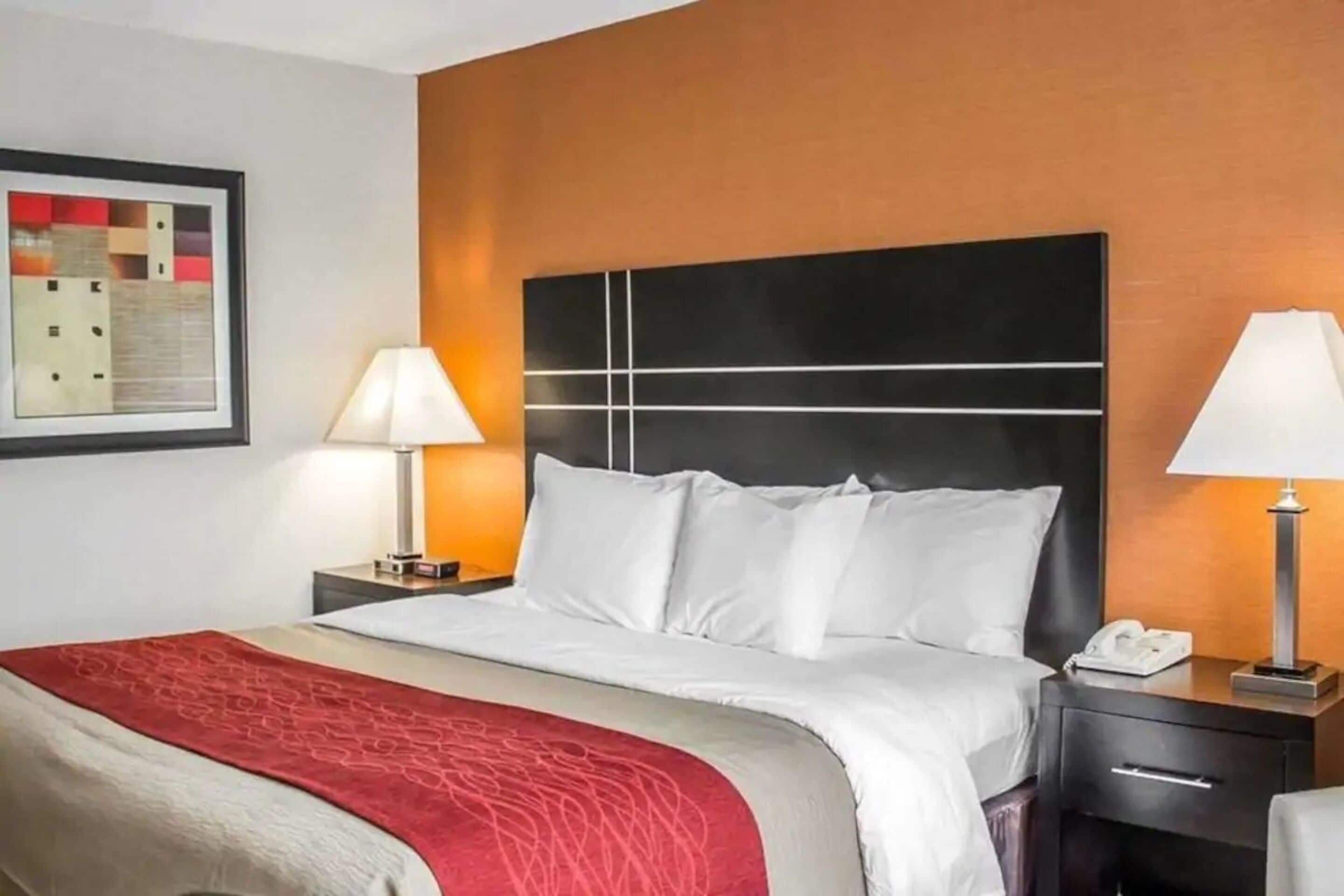 Howard Johnson by Wyndham Columbus State Fairgrounds I-71