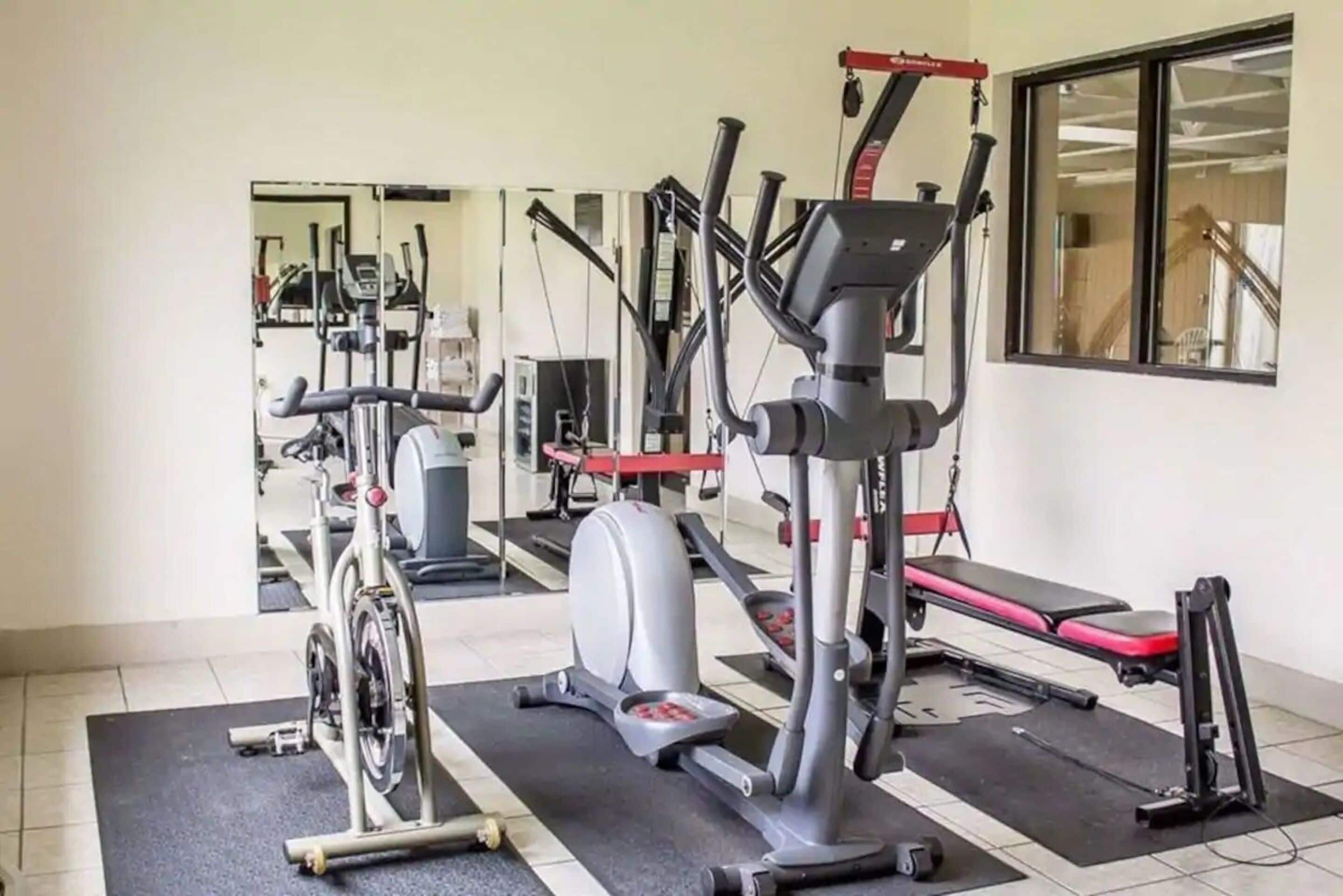 Howard Johnson by Wyndham Columbus State Fairgrounds I-71