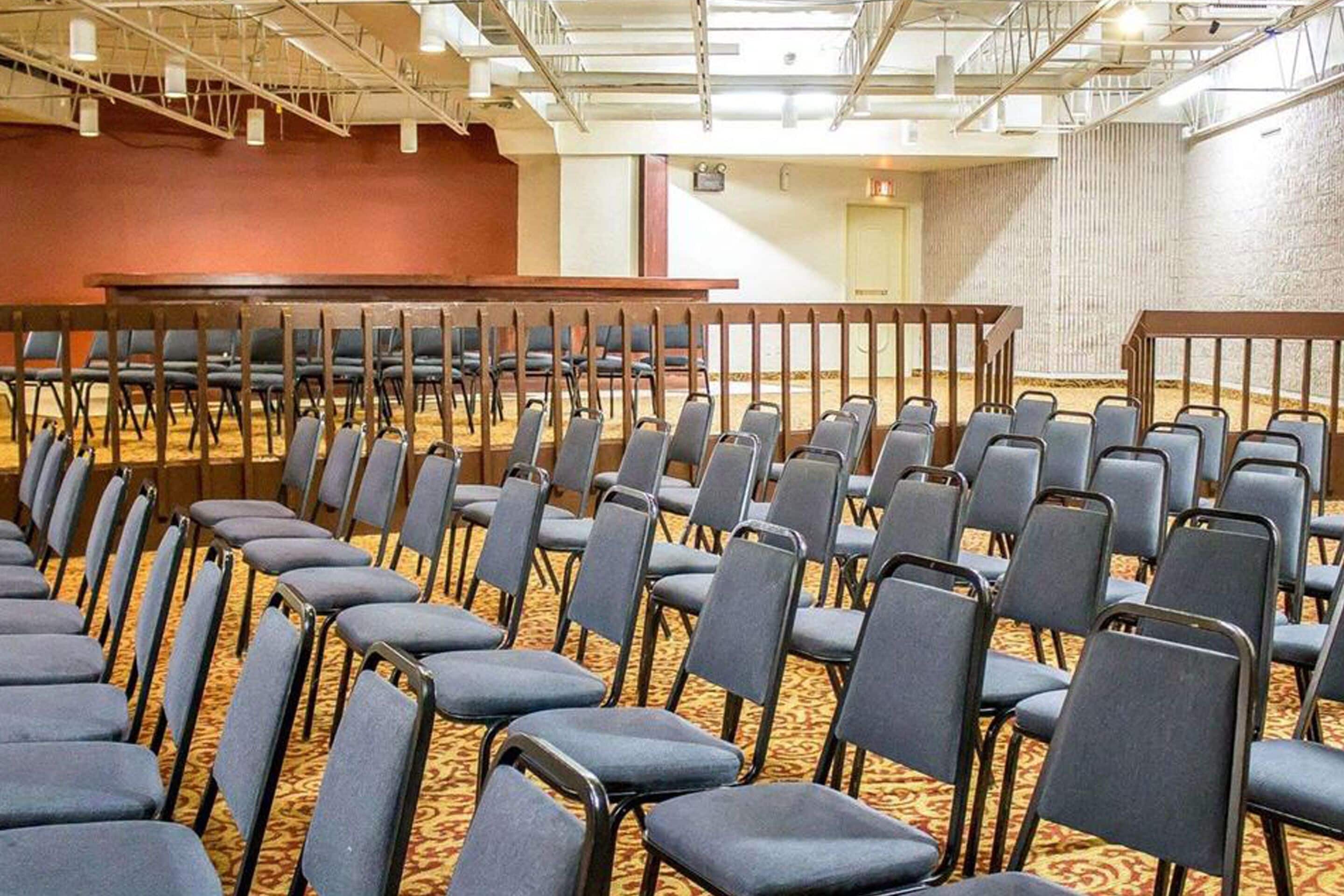 Howard Johnson by Wyndham Columbus State Fairgrounds I-71