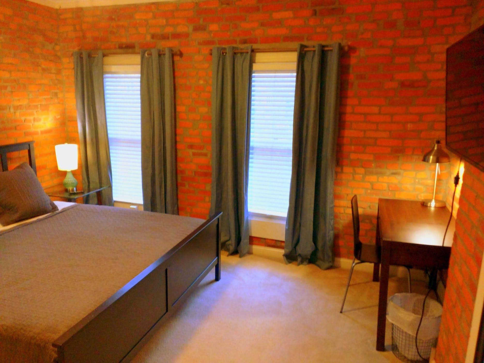 Short North Guesthouse