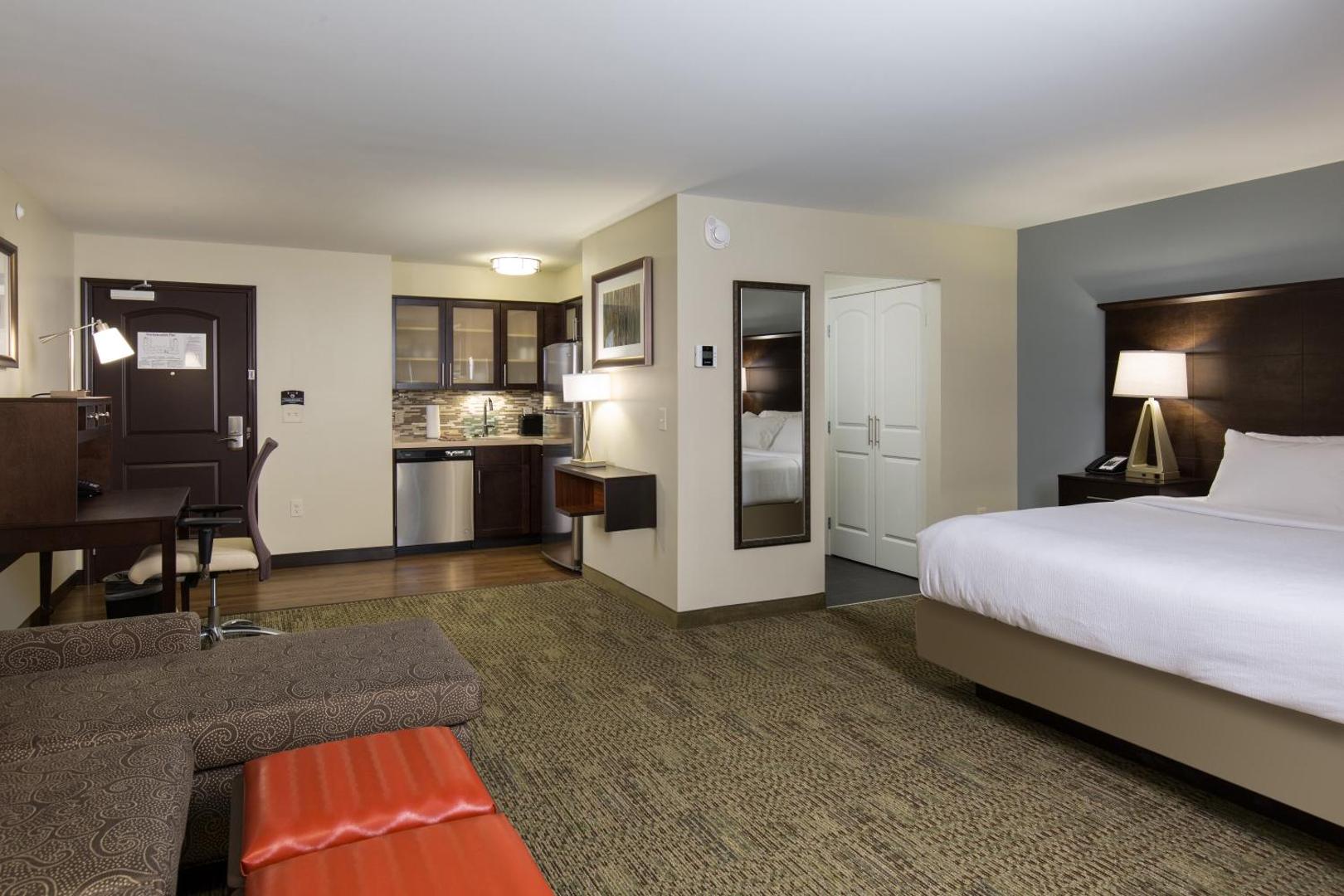 Staybridge Suites Columbus Polaris